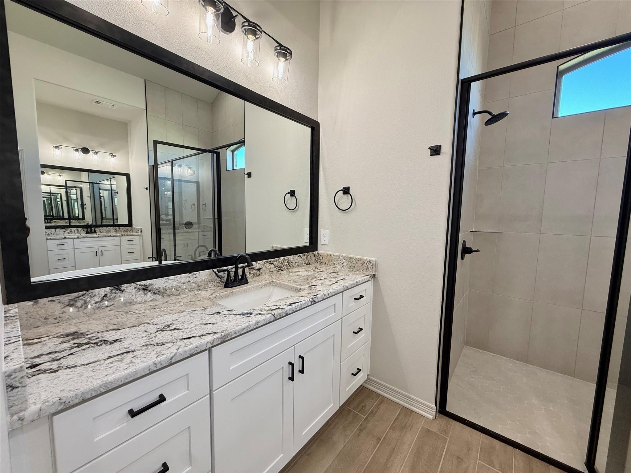 712 Eagle Claw Dr, Salado, TX 76571