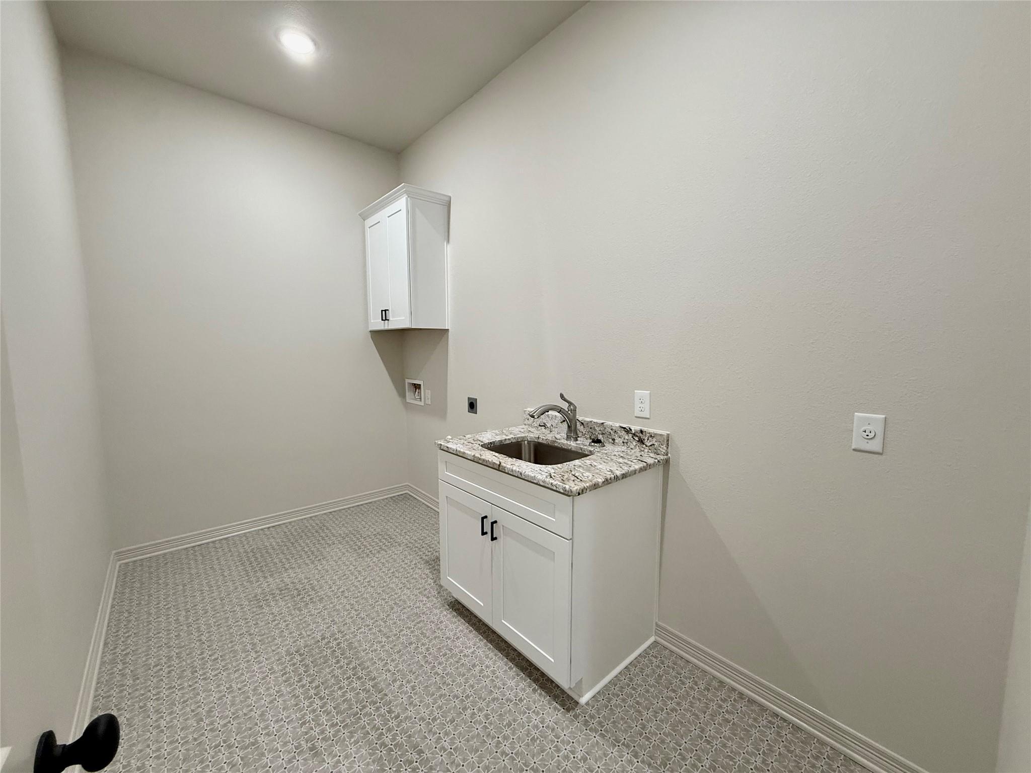 712 Eagle Claw Dr, Salado, TX 76571