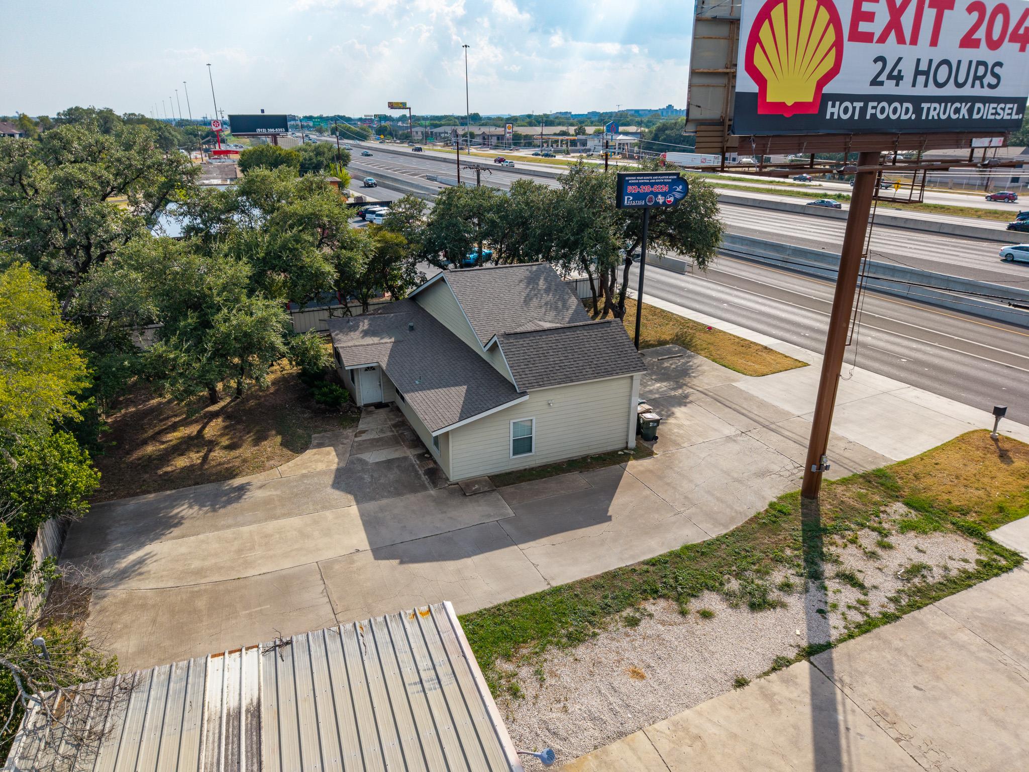 1712 N Interstate 35 Freeway, San Marcos, TX 78666