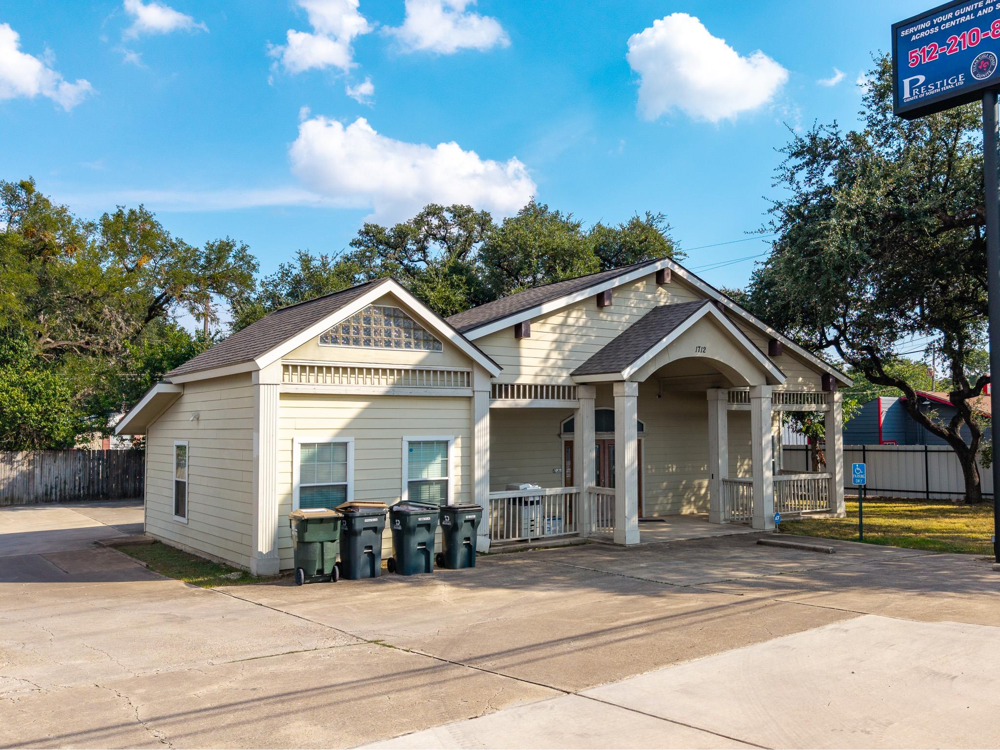 1712 N Interstate 35 Freeway, San Marcos, TX 78666