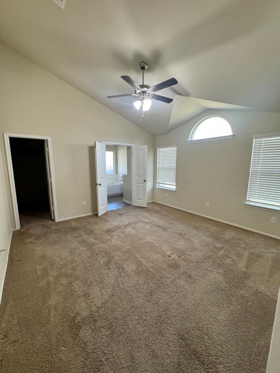 203 Plata Ln, Jarrell, TX 76537