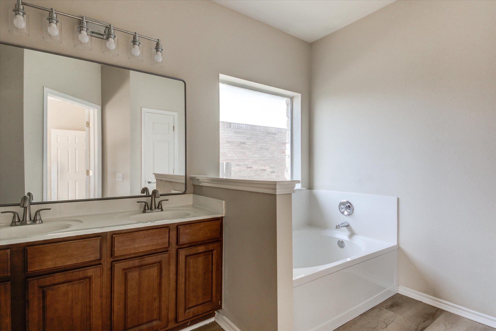 10913 Long Summer Dr, Austin, TX 78754