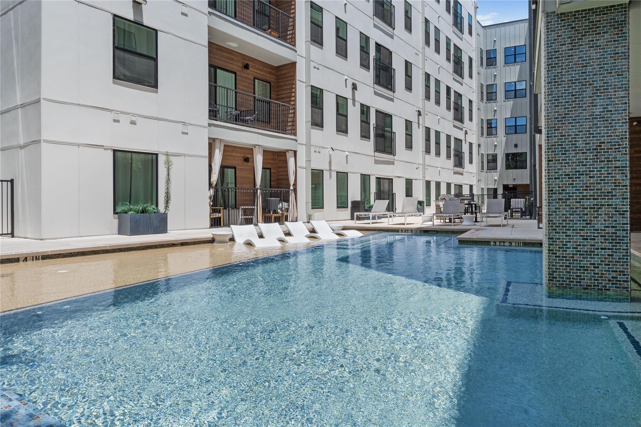 2500 Longview St # 315, Austin, TX 78705