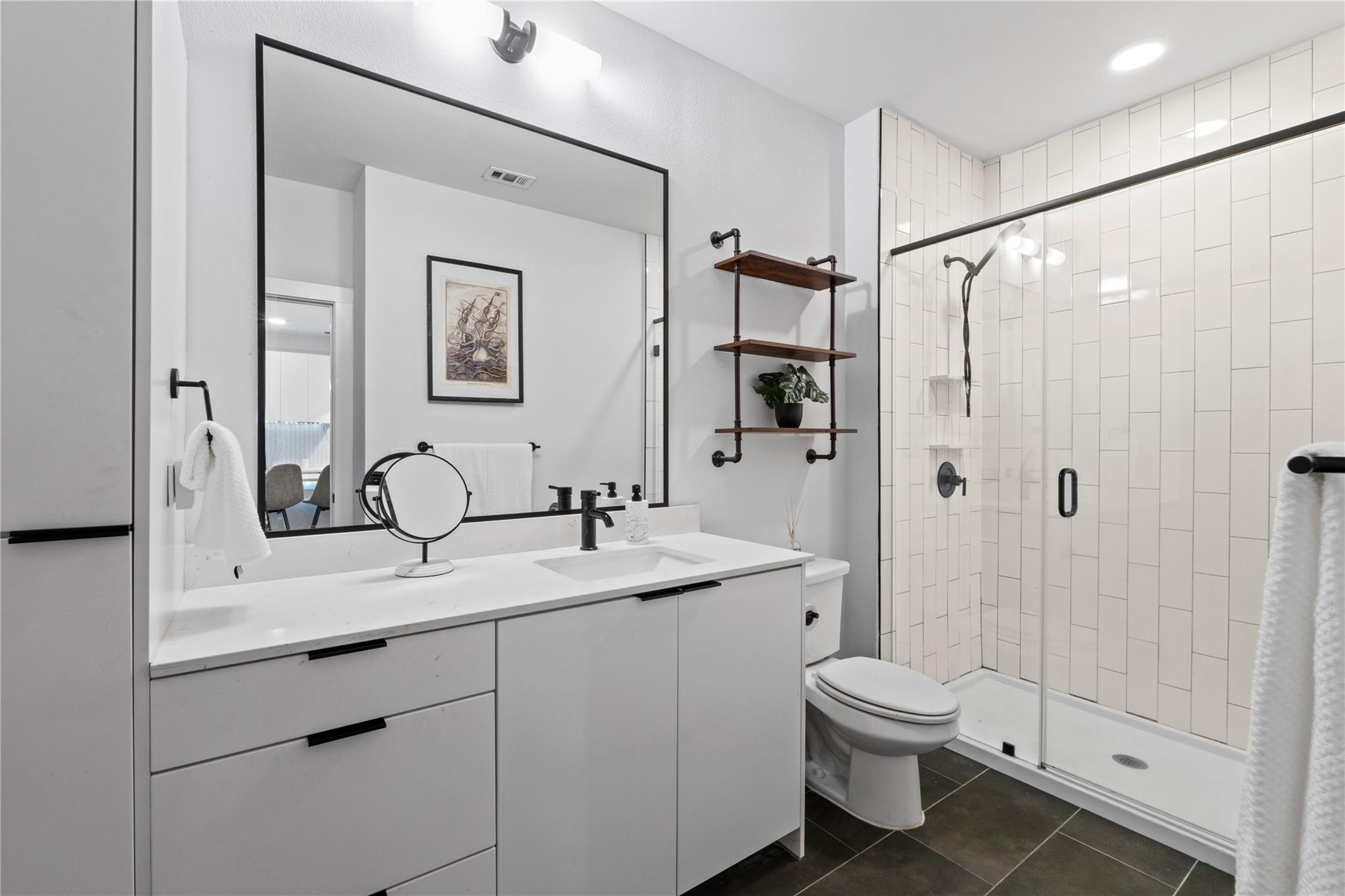 2500 Longview St # 315, Austin, TX 78705