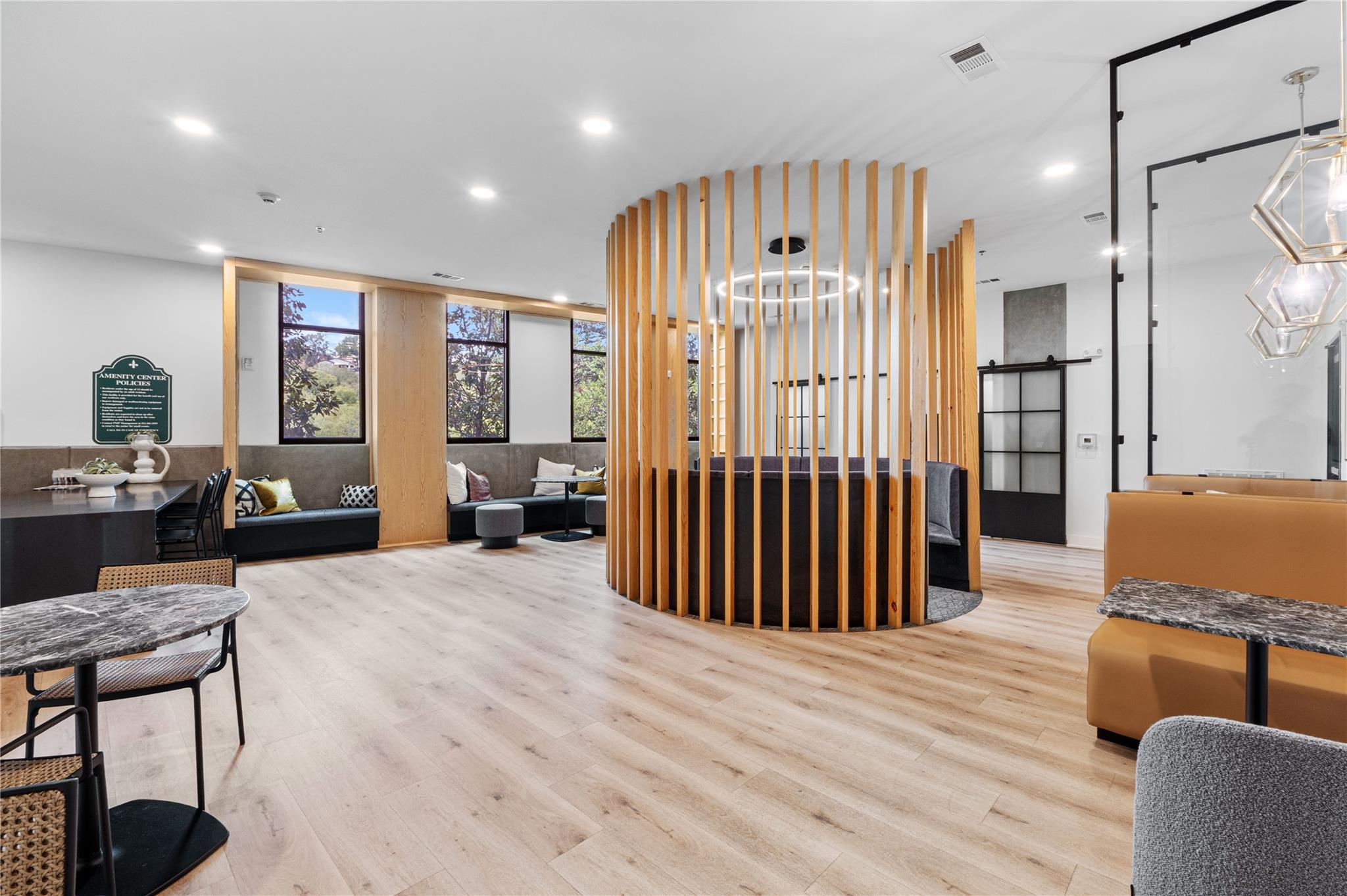 2500 Longview St # 315, Austin, TX 78705