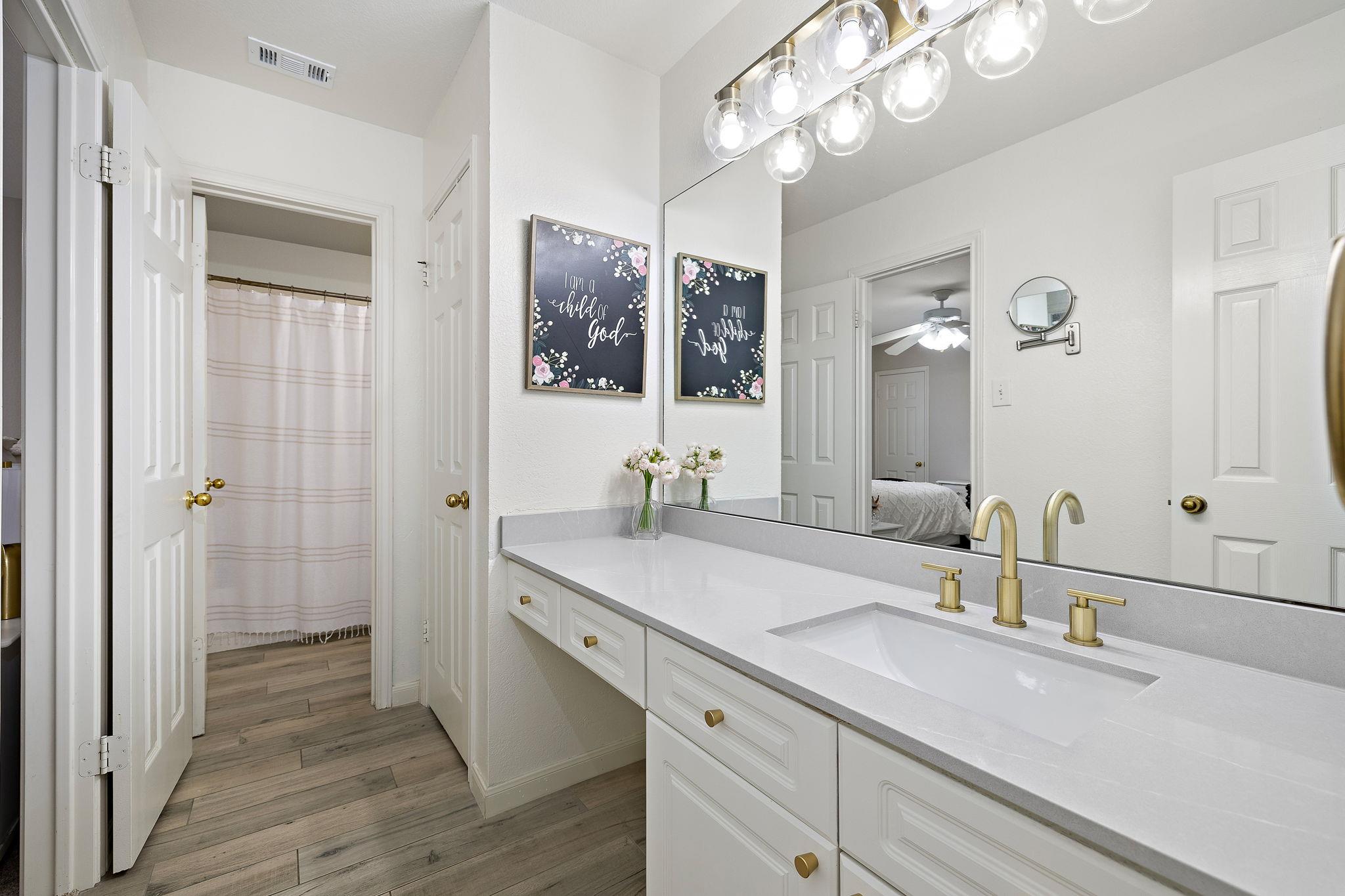 1237 Fall Creek Loop, Cedar Park, TX 78613