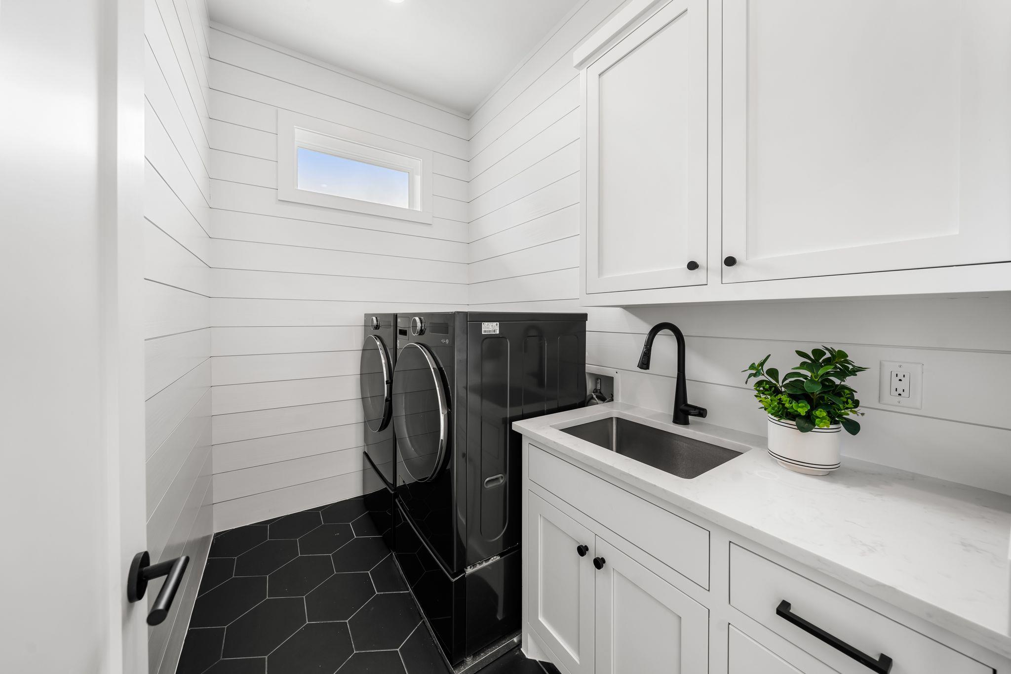 13408 Galleria Cir, Austin, TX 78738