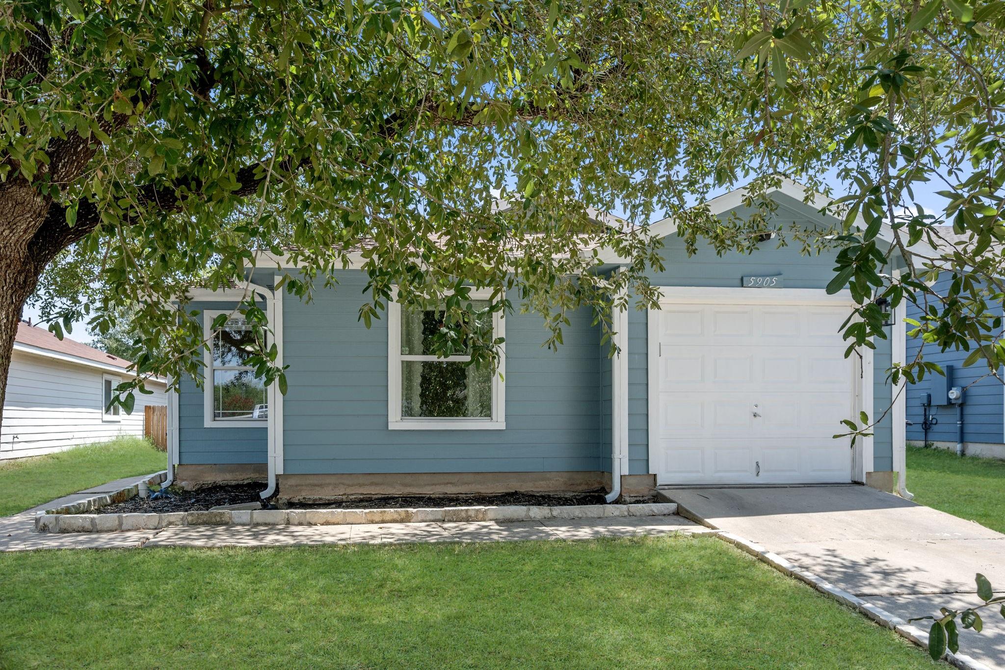 5905 Los Dios Pl, Del Valle, TX 78617