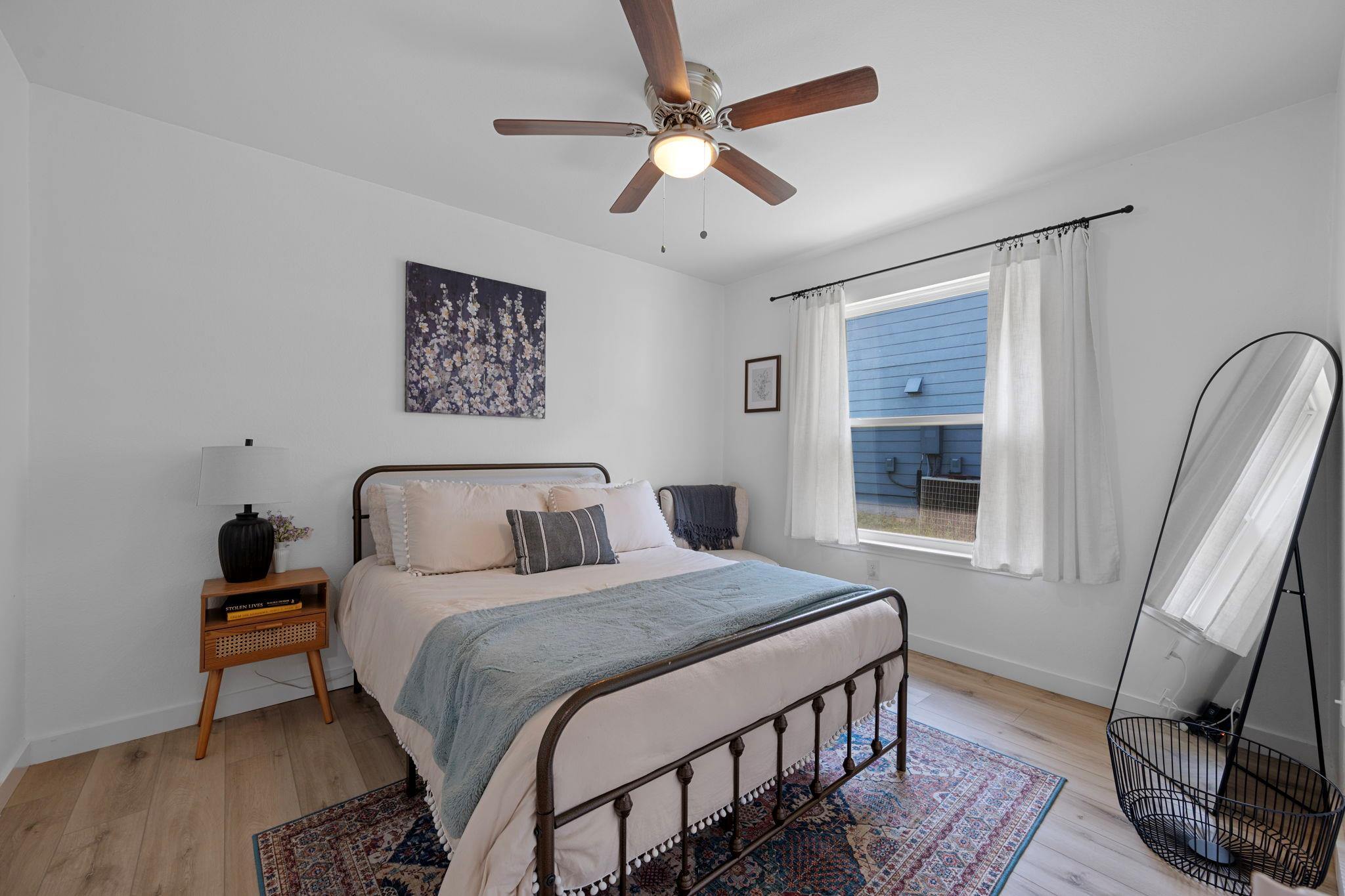 5905 Los Dios Pl, Del Valle, TX 78617