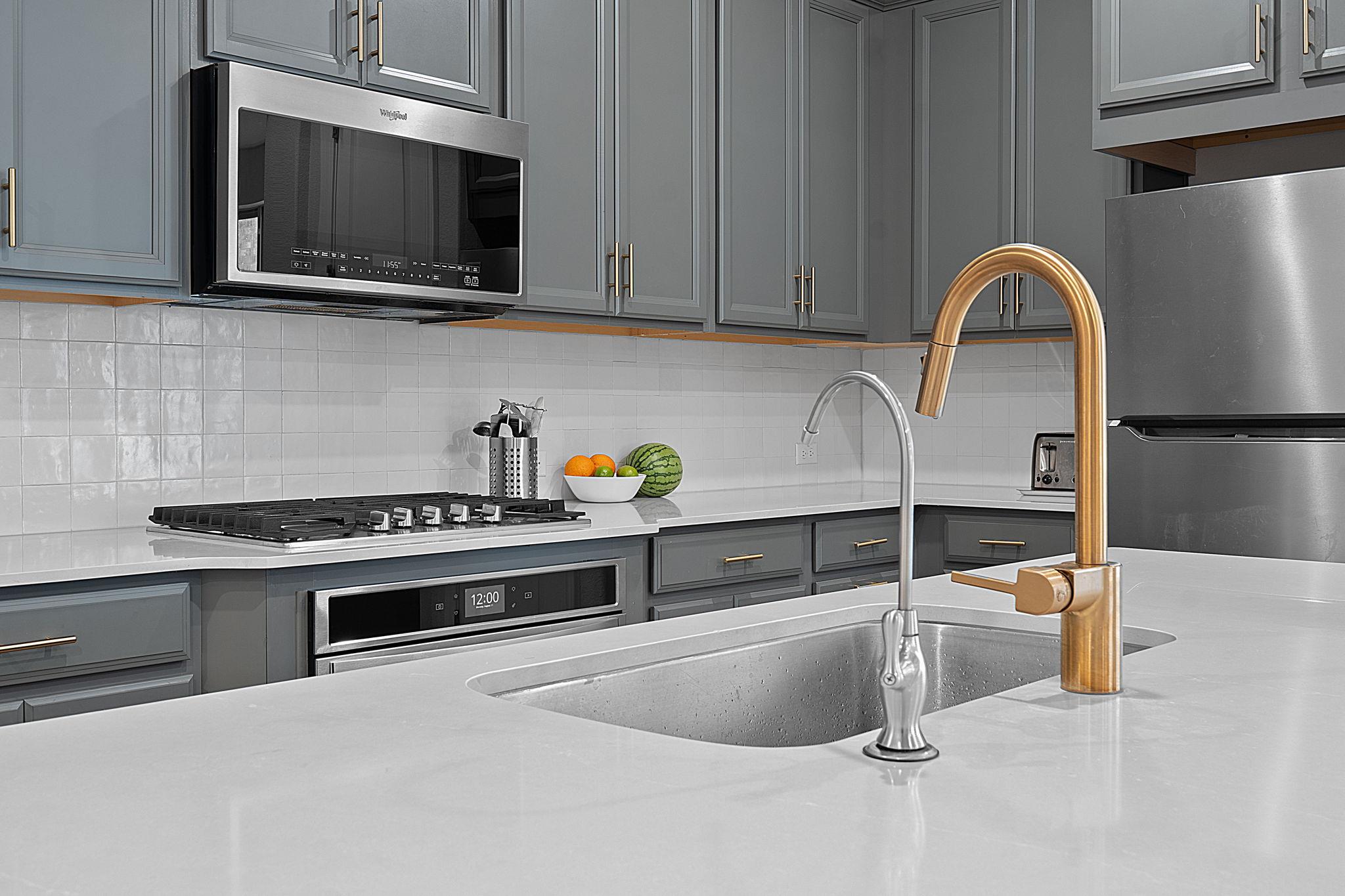 219 Golden Gate Ln, Kyle, TX 78640