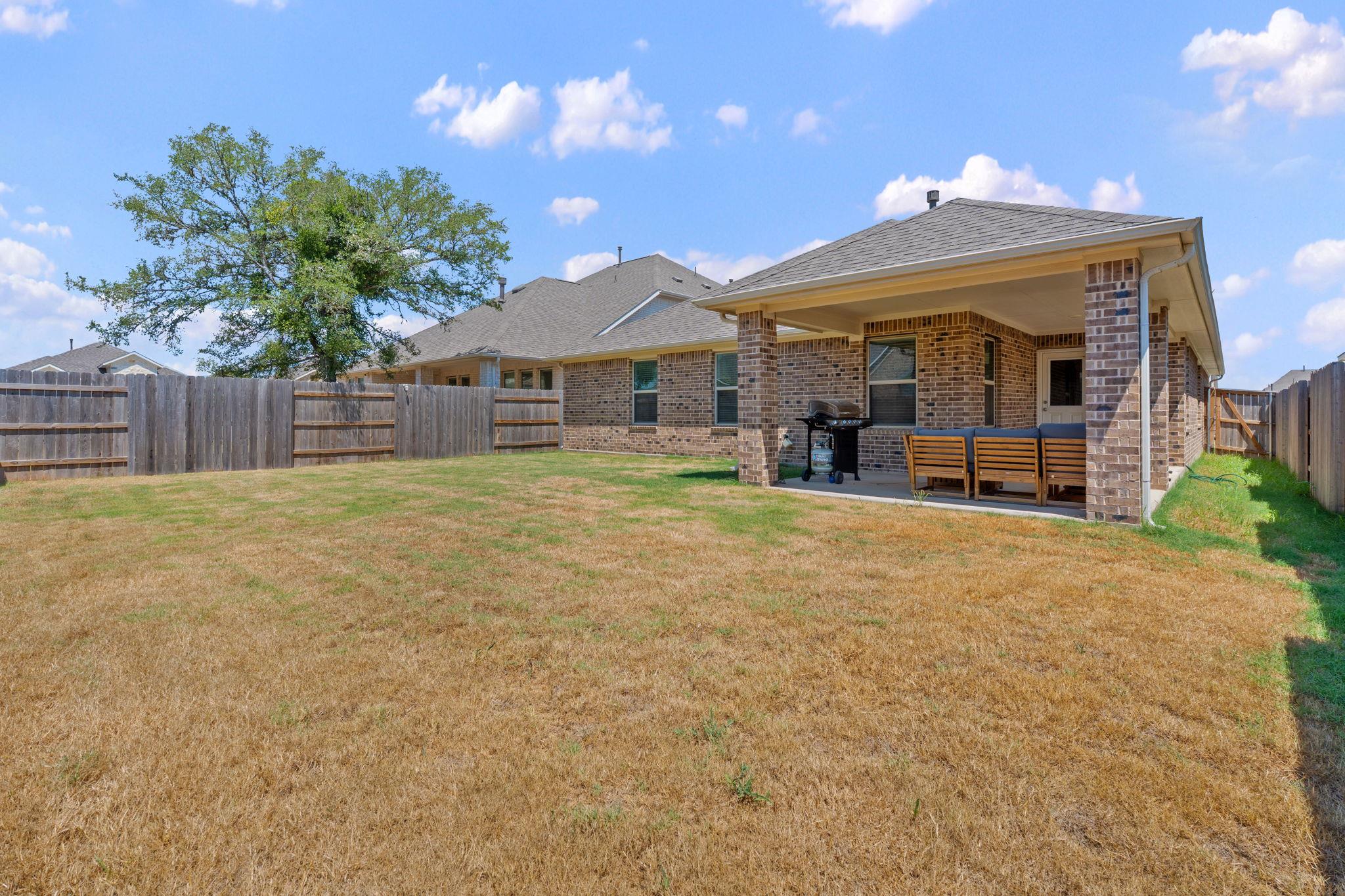 219 Golden Gate Ln, Kyle, TX 78640