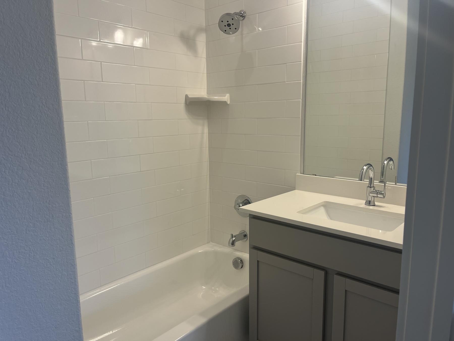 2050 Lohmans Spur # 1804, Lakeway, TX 78734