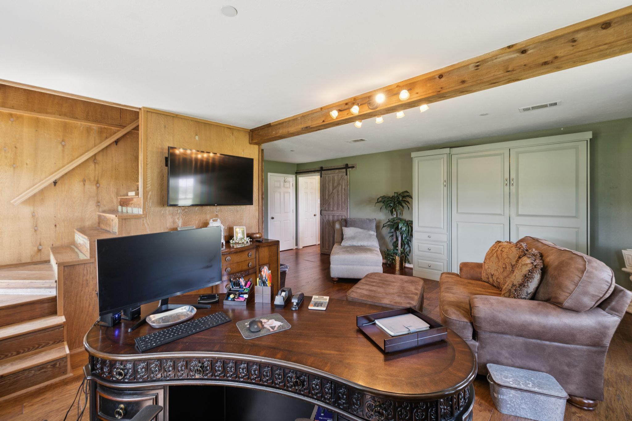 31229 Rochen Rd, Waller, TX 77484