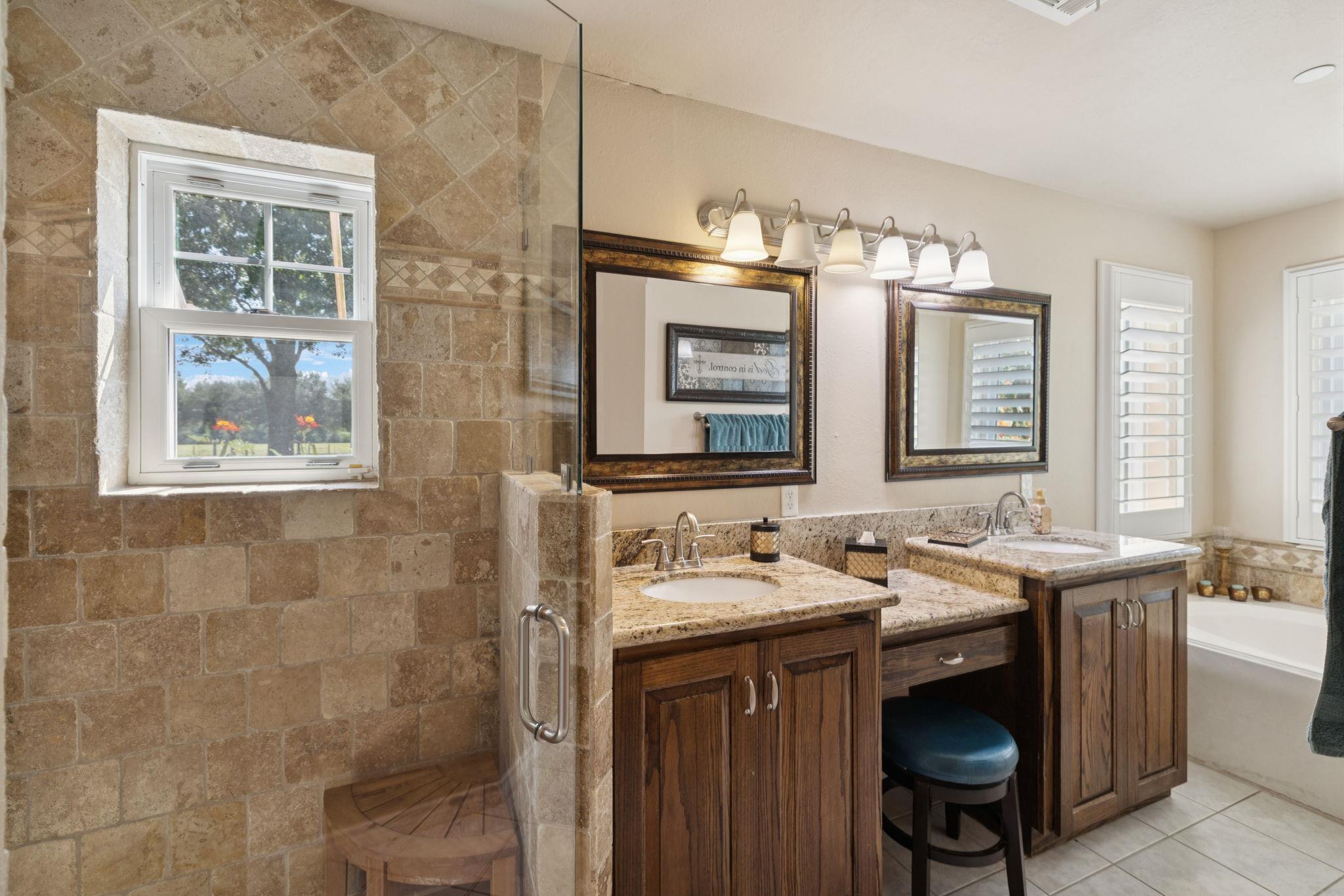 31229 Rochen Rd, Waller, TX 77484