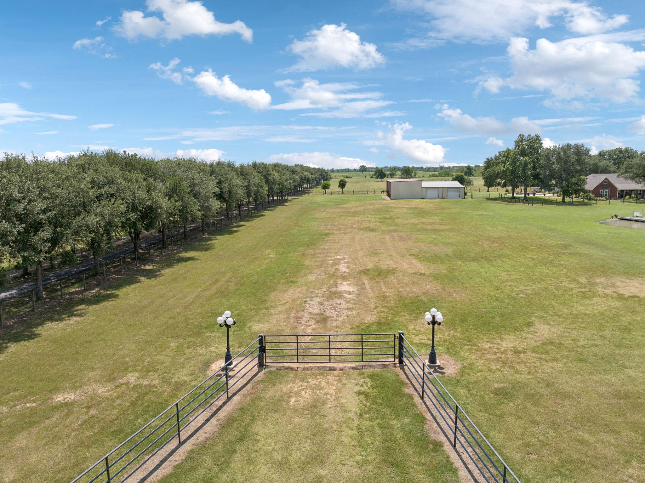 31229 Rochen Rd, Waller, TX 77484