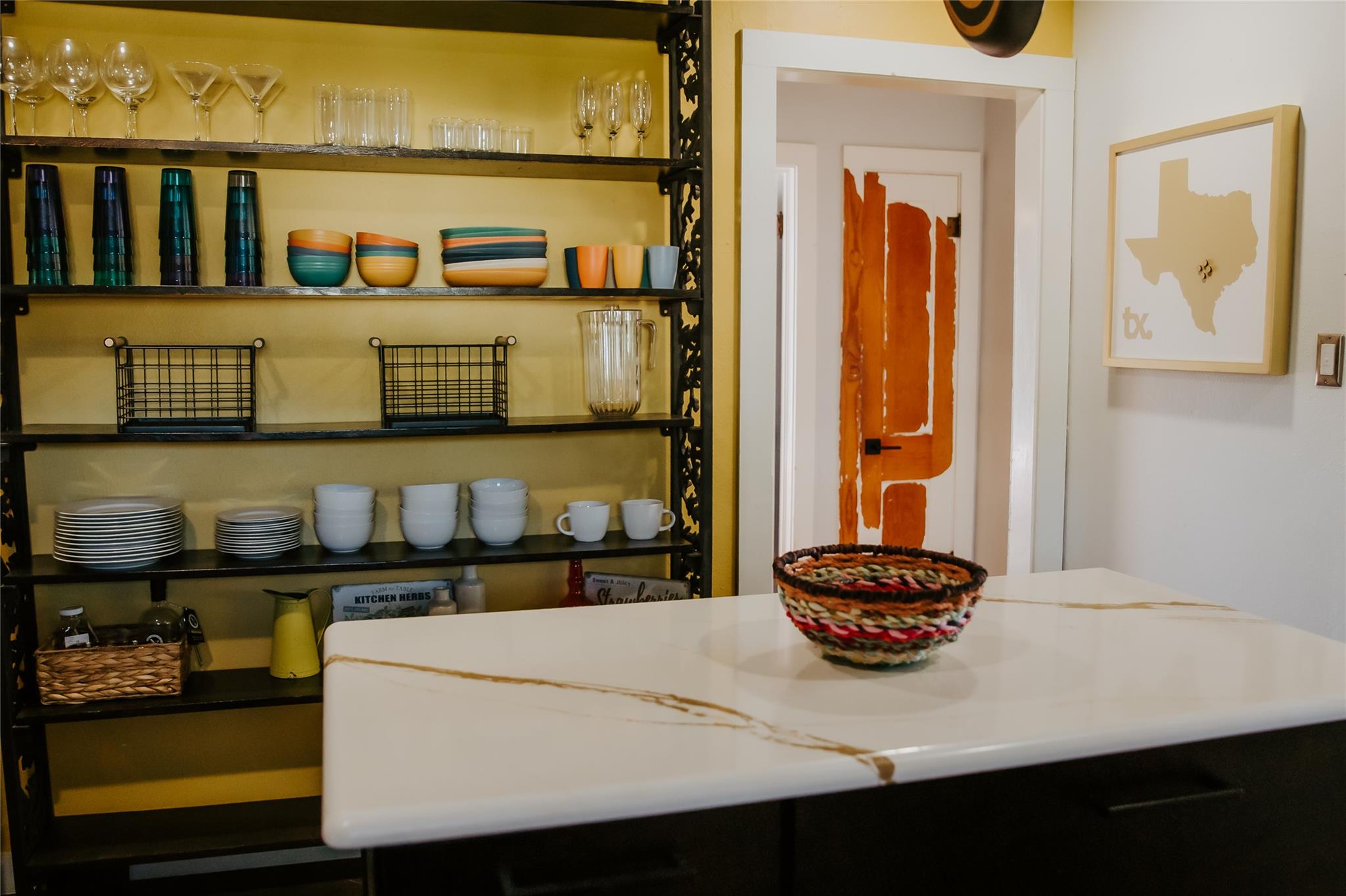 604 W Pecan St, Johnson City, TX 78636