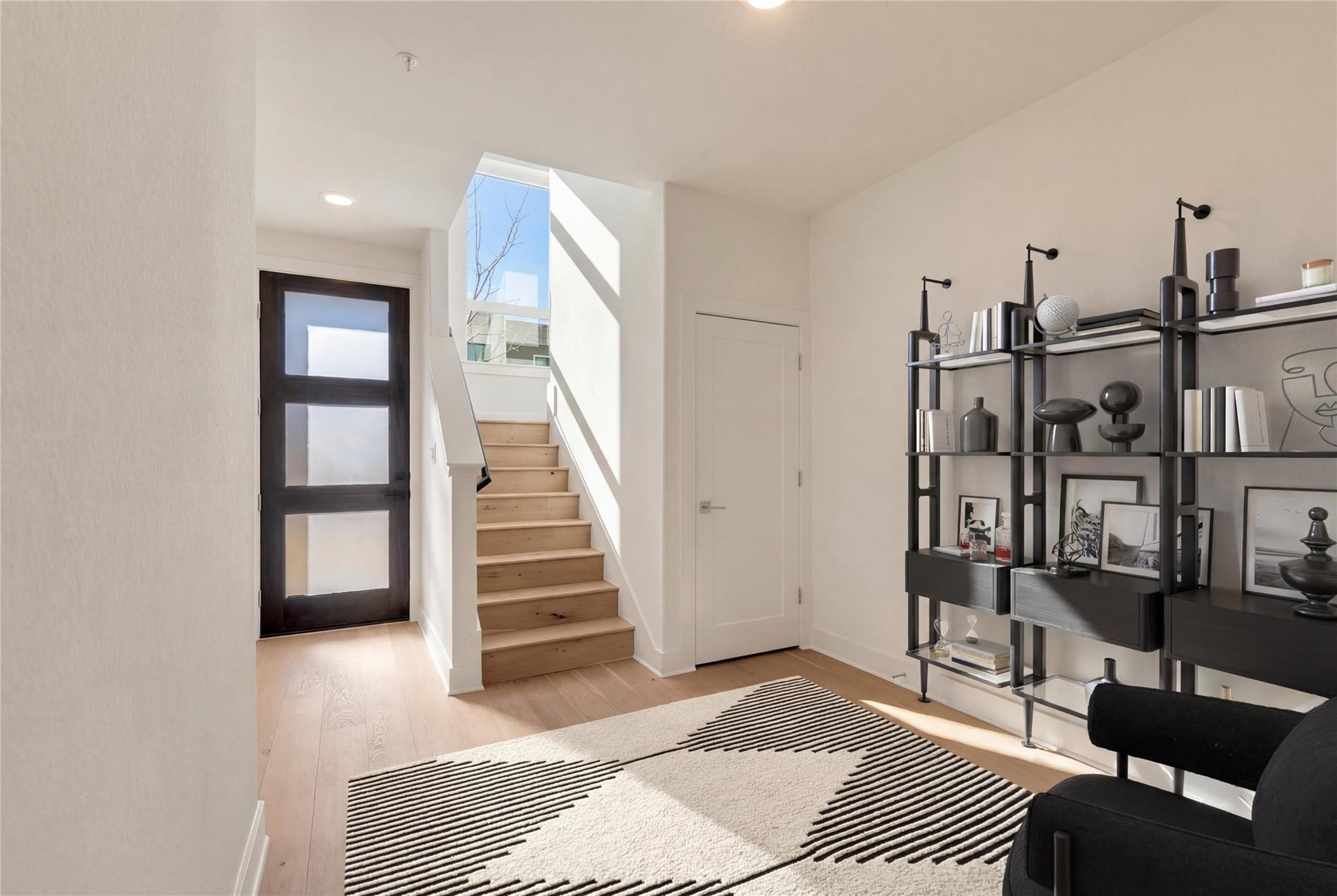 2050 Lohmans Spur # 603, Lakeway, TX 78734