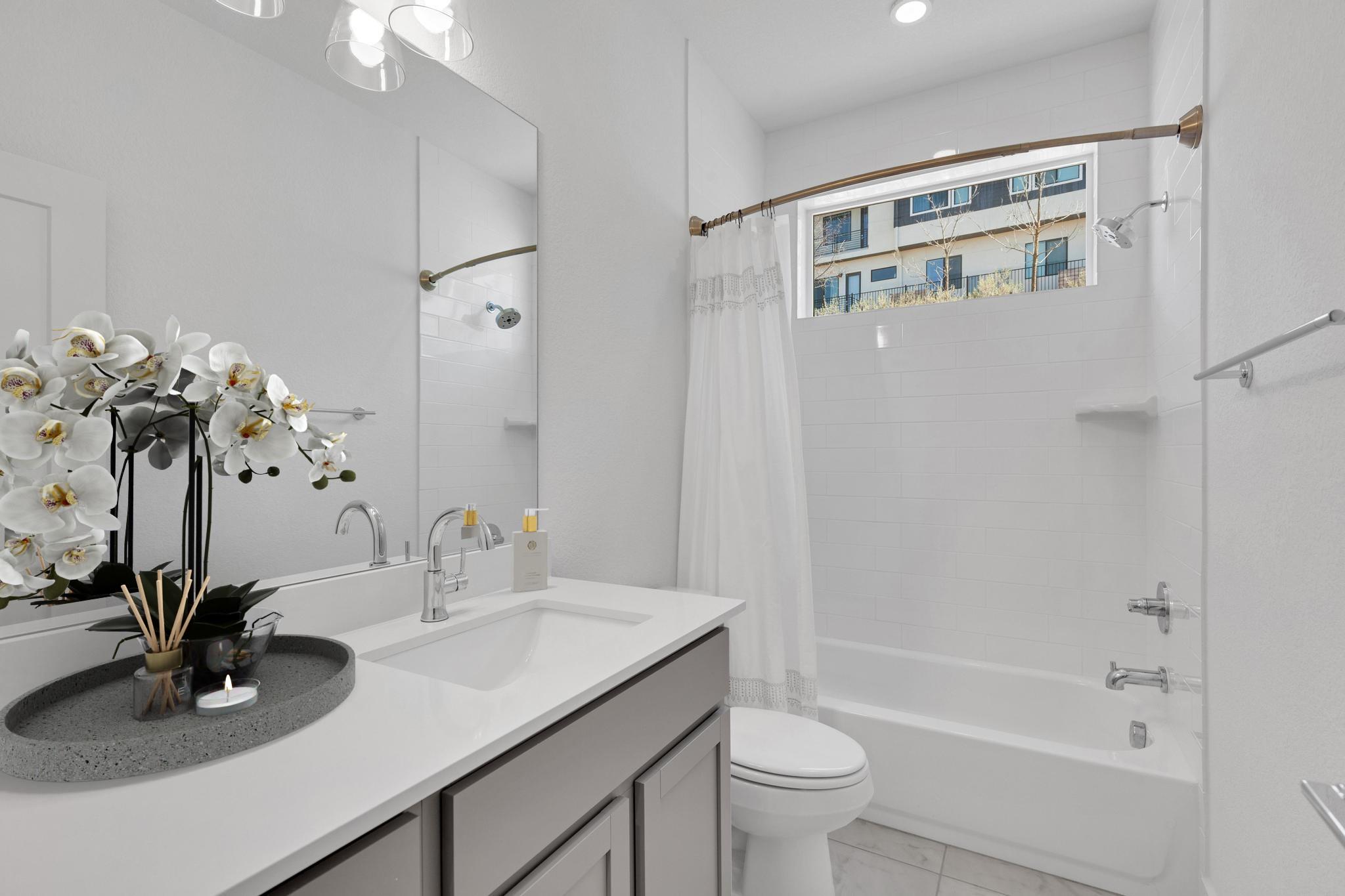 2050 Lohmans Spur # 603, Lakeway, TX 78734