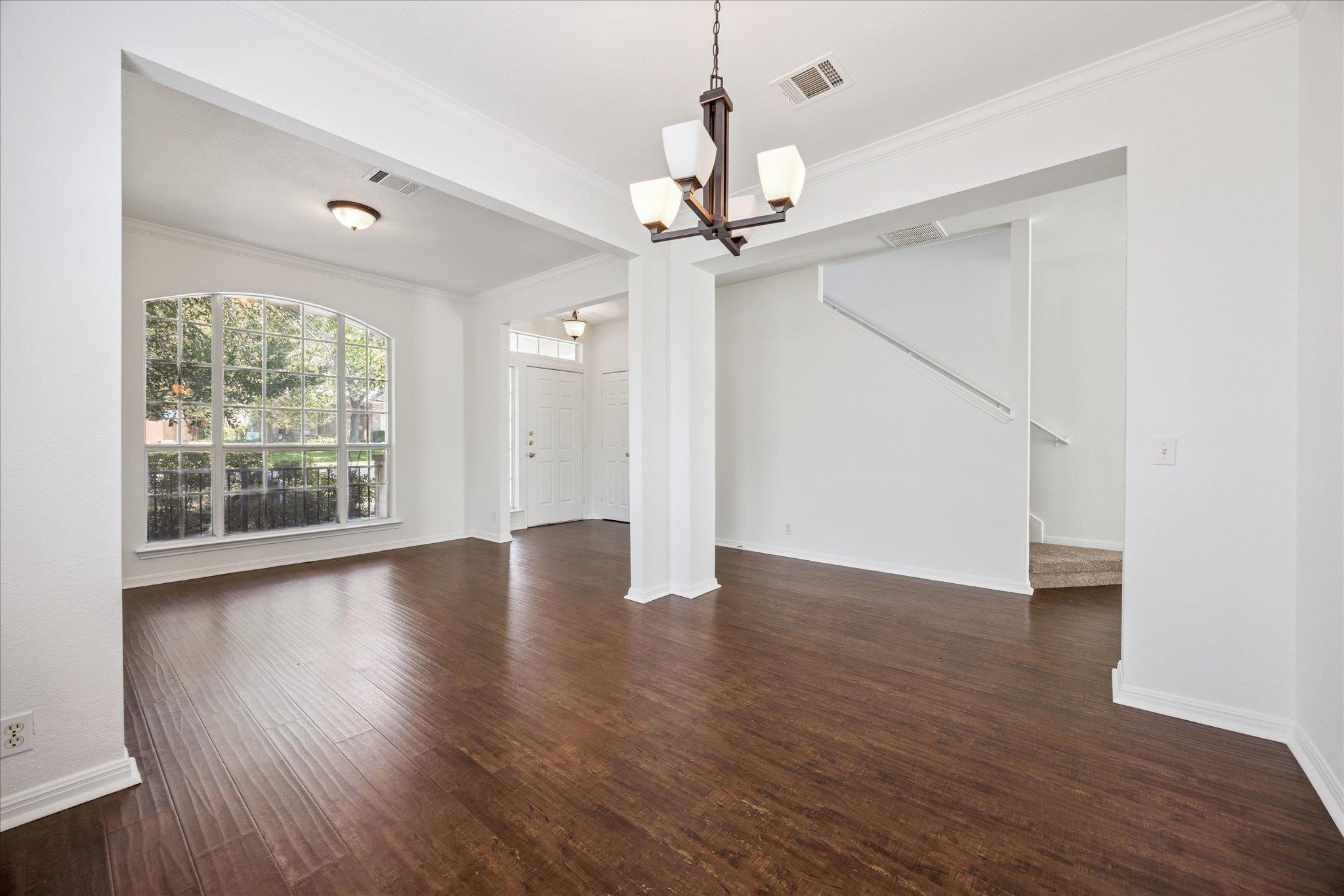 111 N Field St, Round Rock, TX 78681