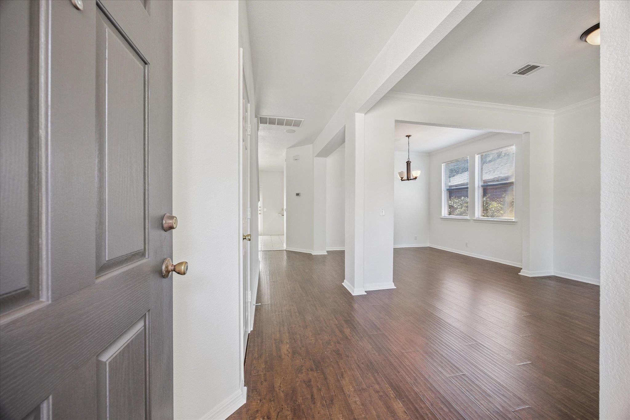 111 N Field St, Round Rock, TX 78681