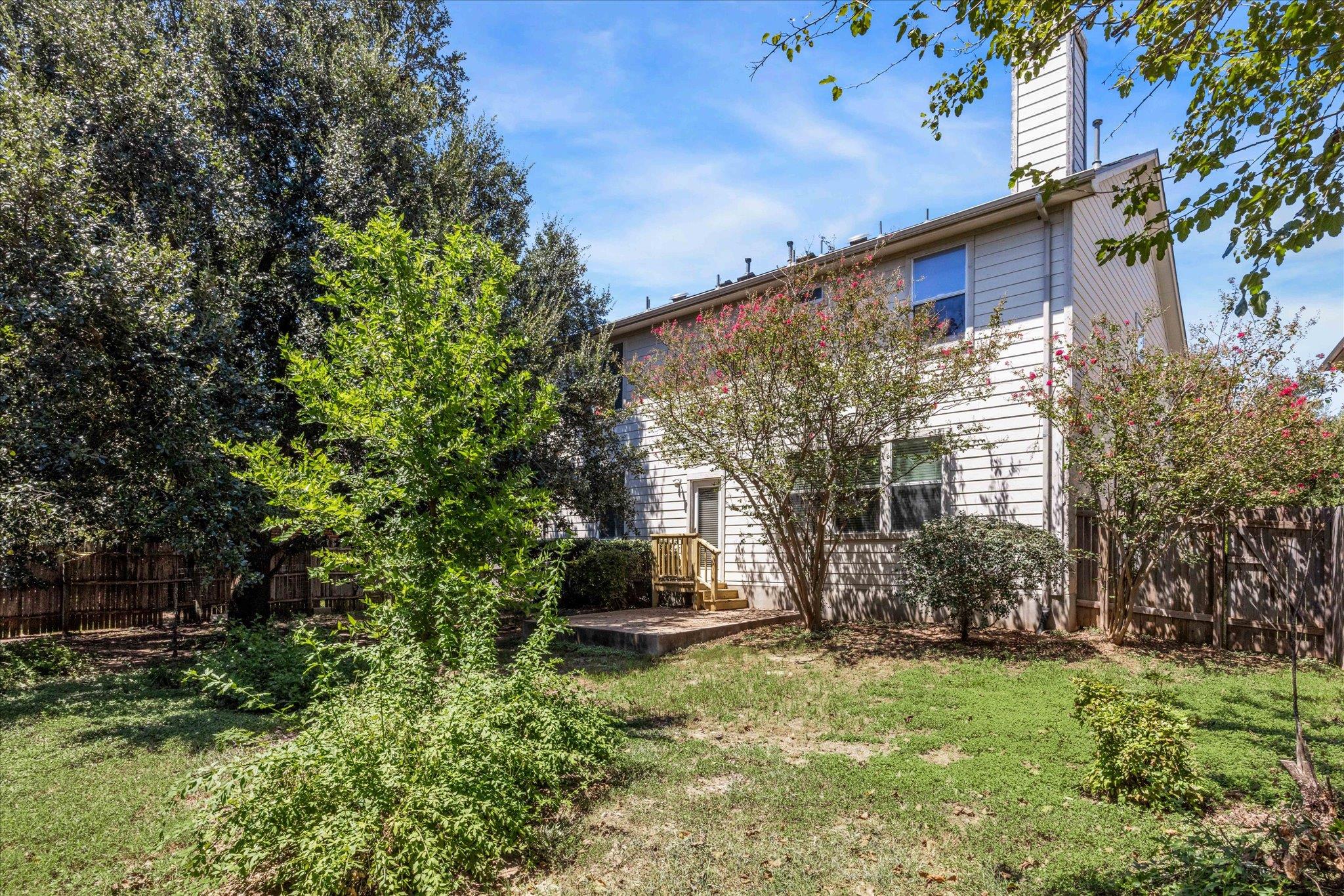 111 N Field St, Round Rock, TX 78681