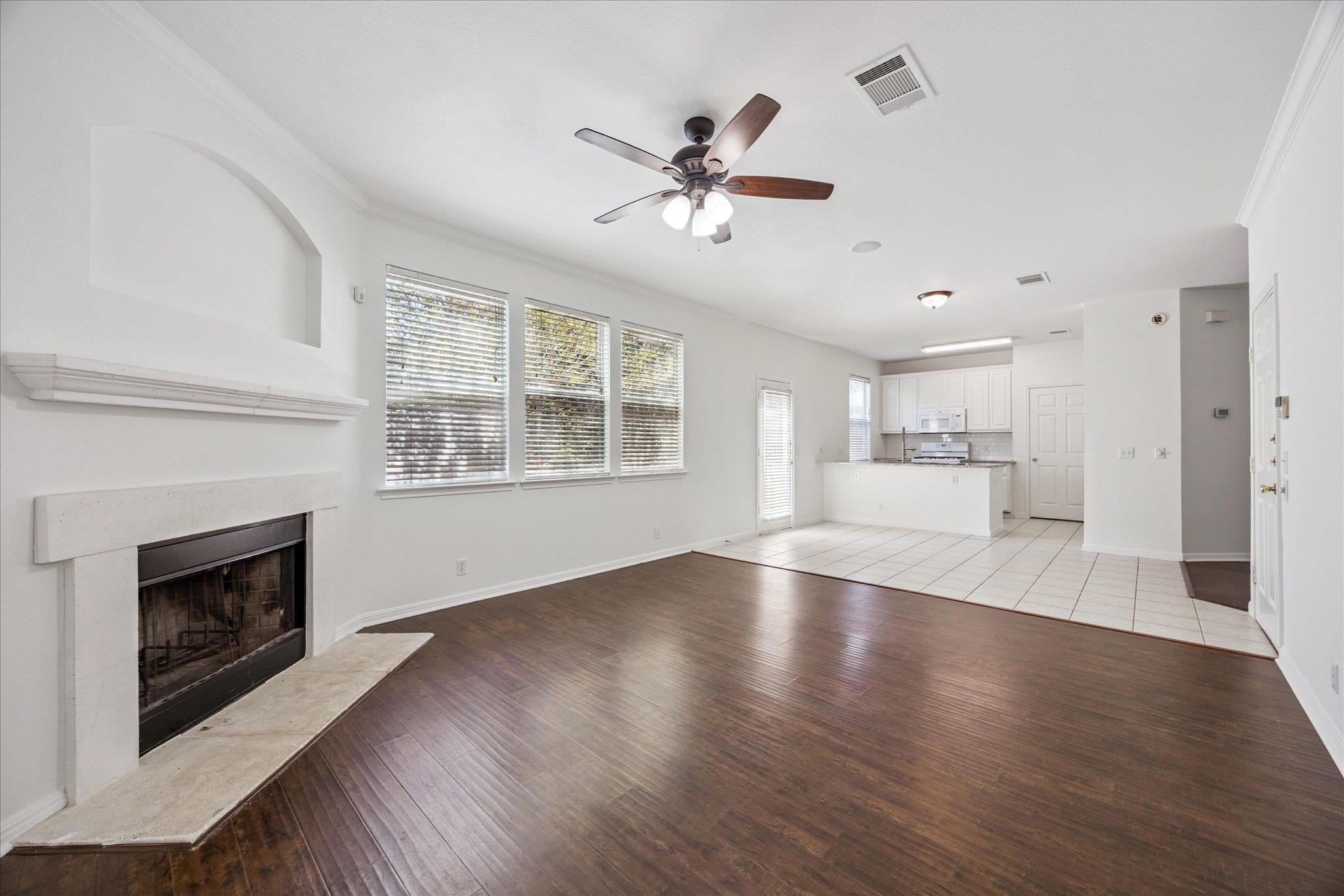 111 N Field St, Round Rock, TX 78681