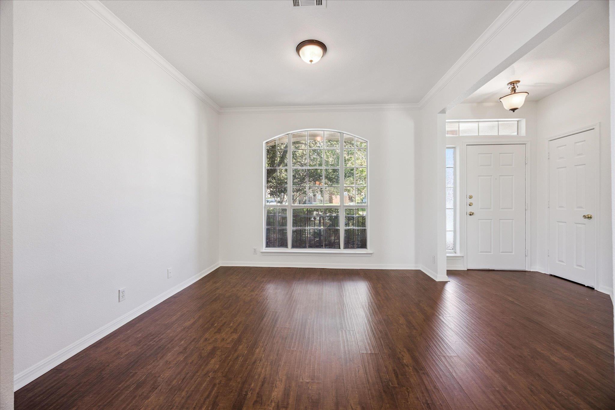 111 N Field St, Round Rock, TX 78681