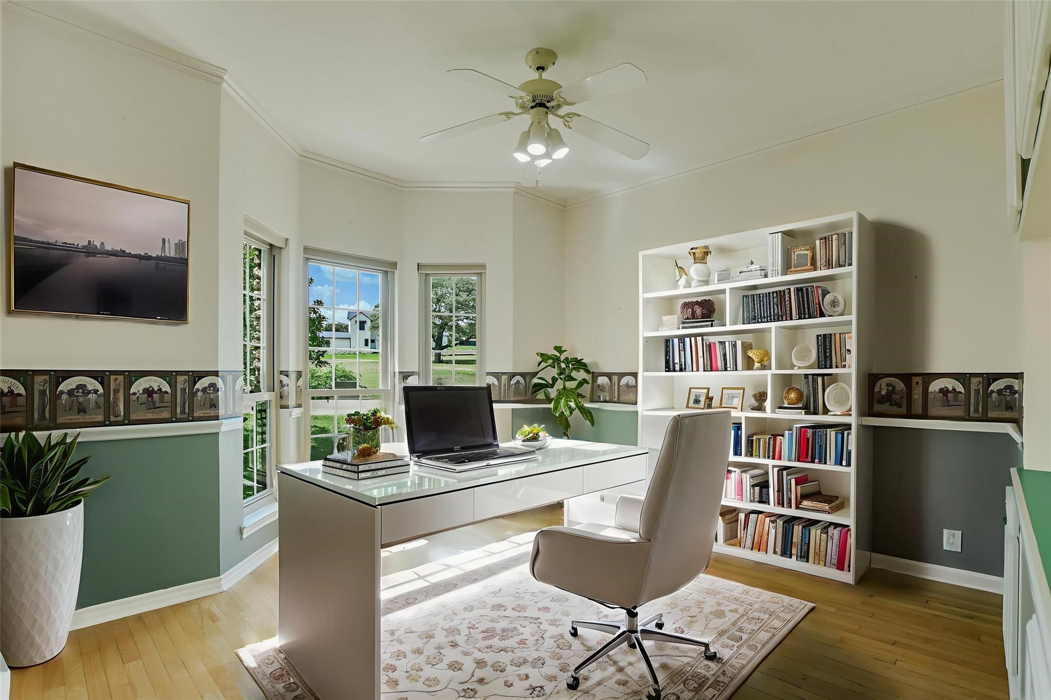 2104 Chipshot Ct, Spicewood, TX 78669