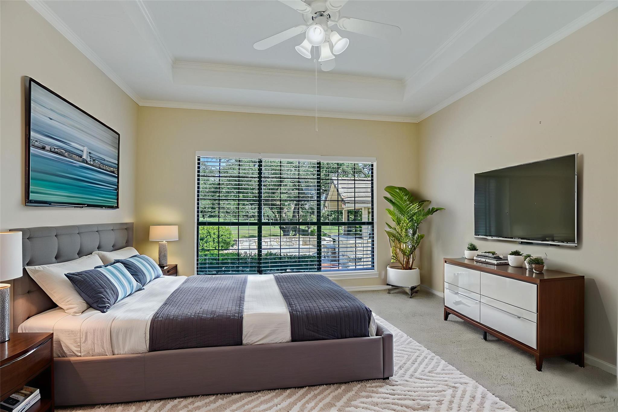 2104 Chipshot Ct, Spicewood, TX 78669