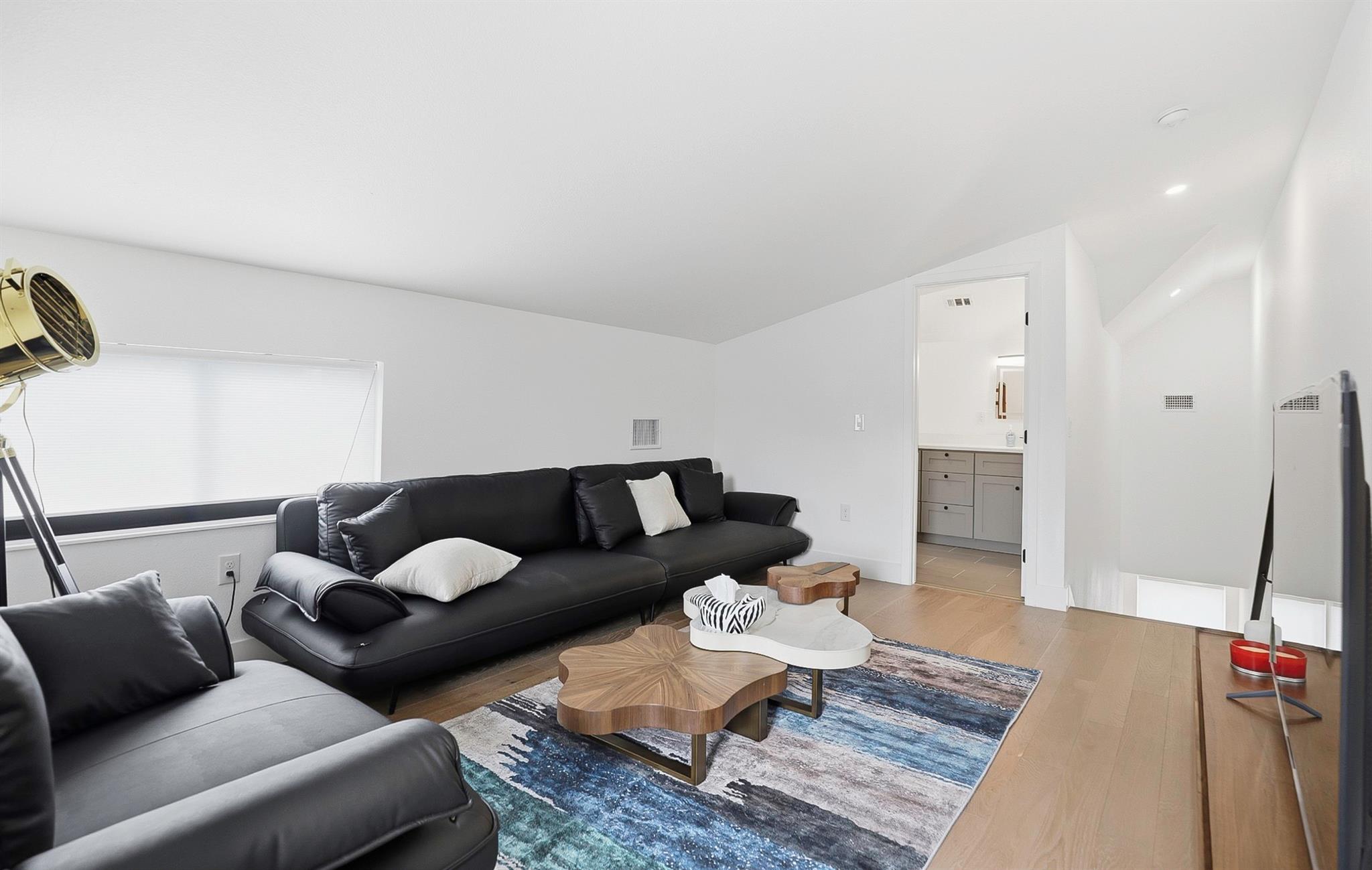 1208 W Oltorf St # A, Austin, TX 78704