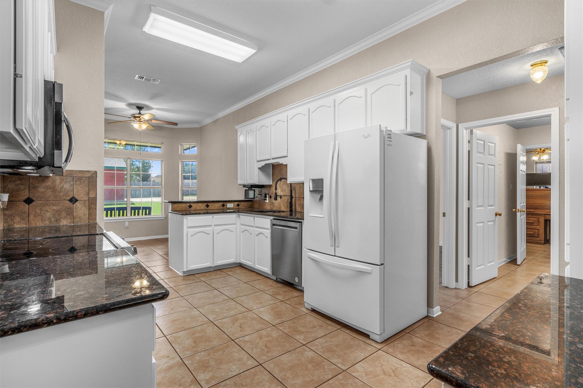 130 Jesse James Dr, Nolanville, TX 76559