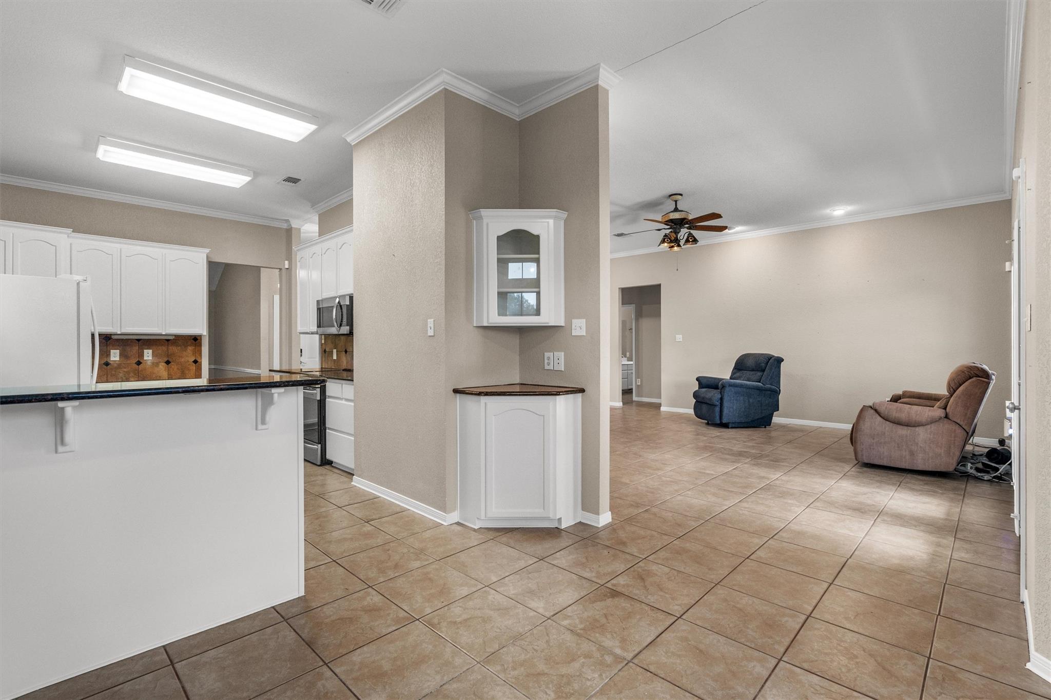 130 Jesse James Dr, Nolanville, TX 76559