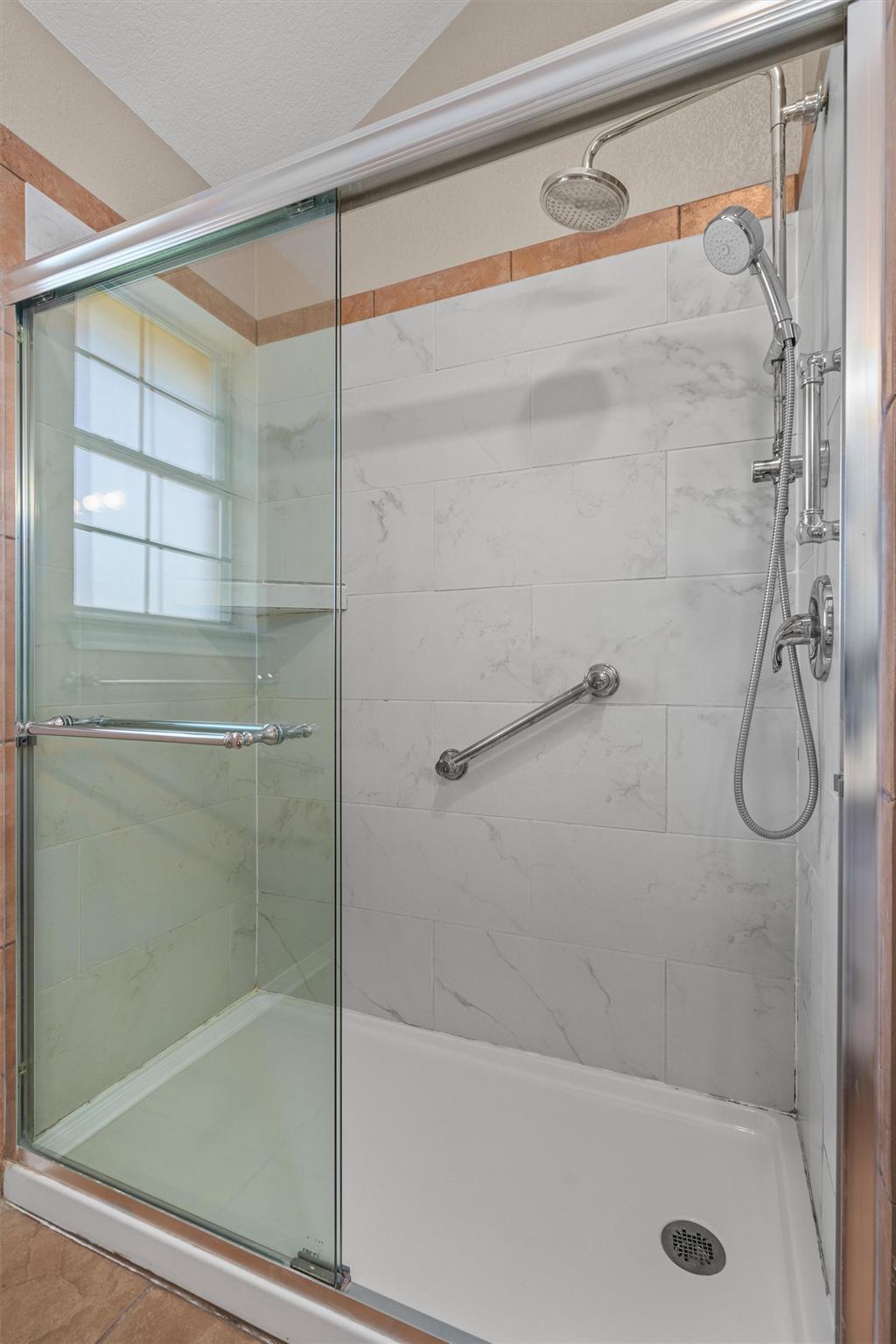 130 Jesse James Dr, Nolanville, TX 76559