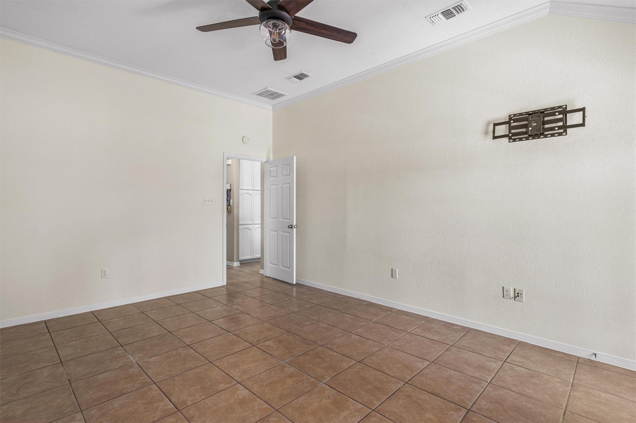 130 Jesse James Dr, Nolanville, TX 76559