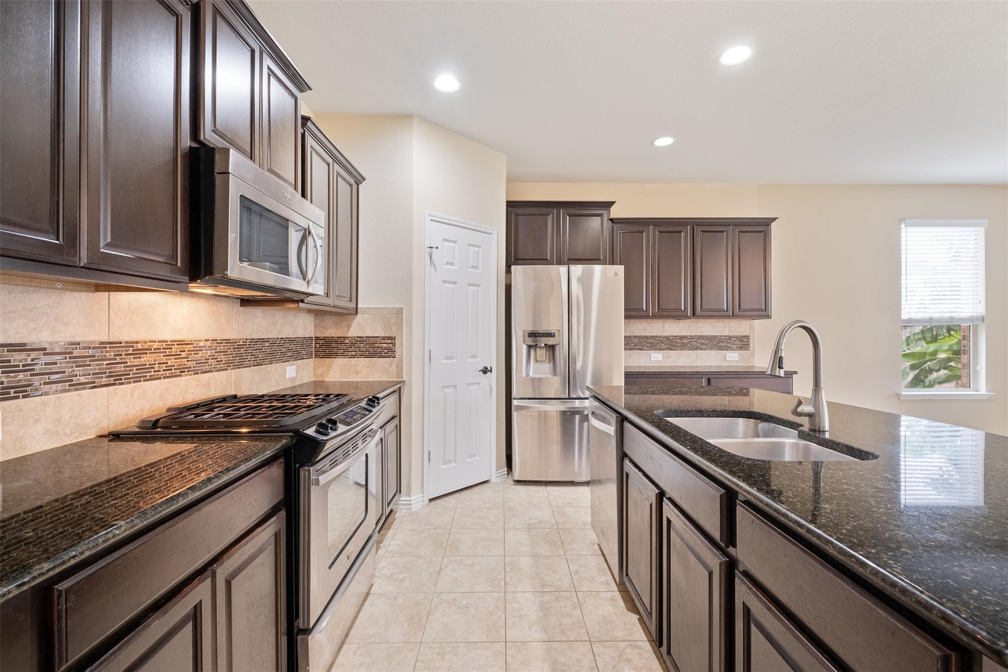 2955 Angelina Dr, Round Rock, TX 78665