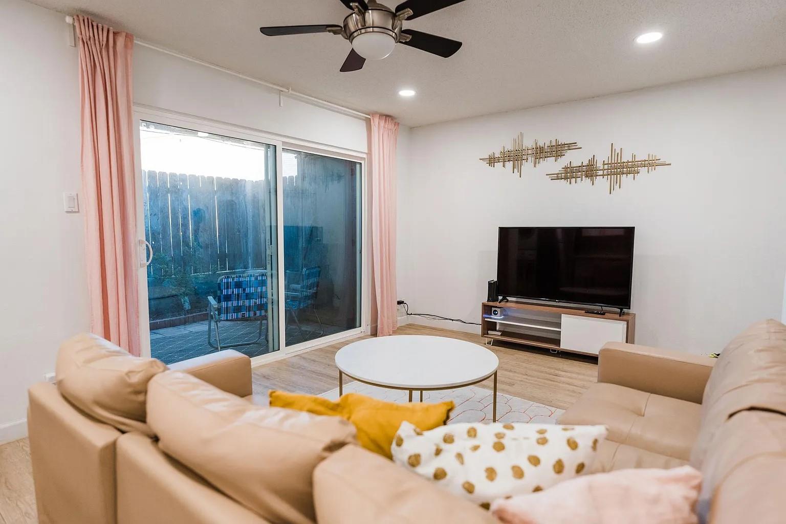 2600 Penny Ln # 112, Austin, TX 78757