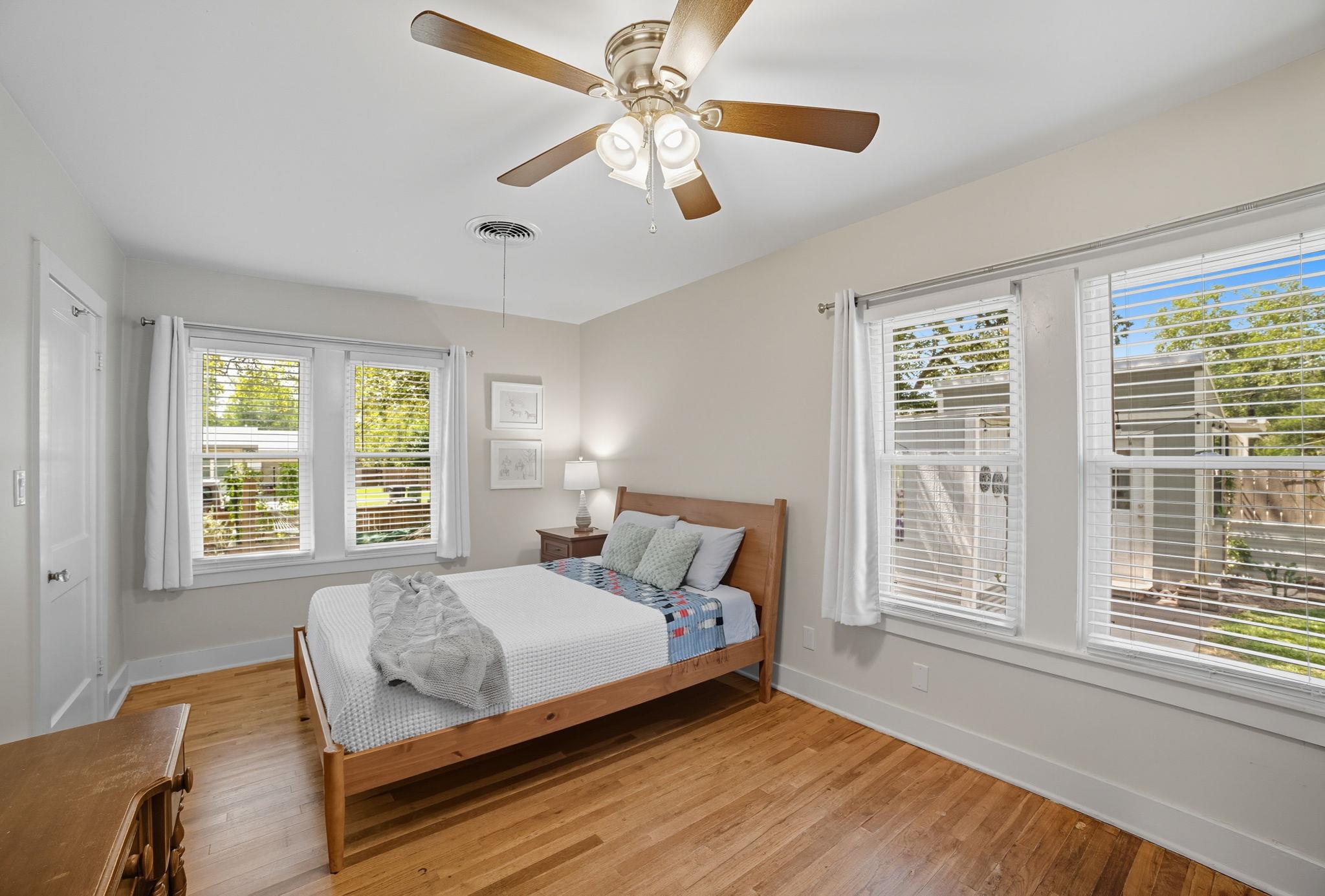 508 S Vandeveer St, Burnet, TX 78611