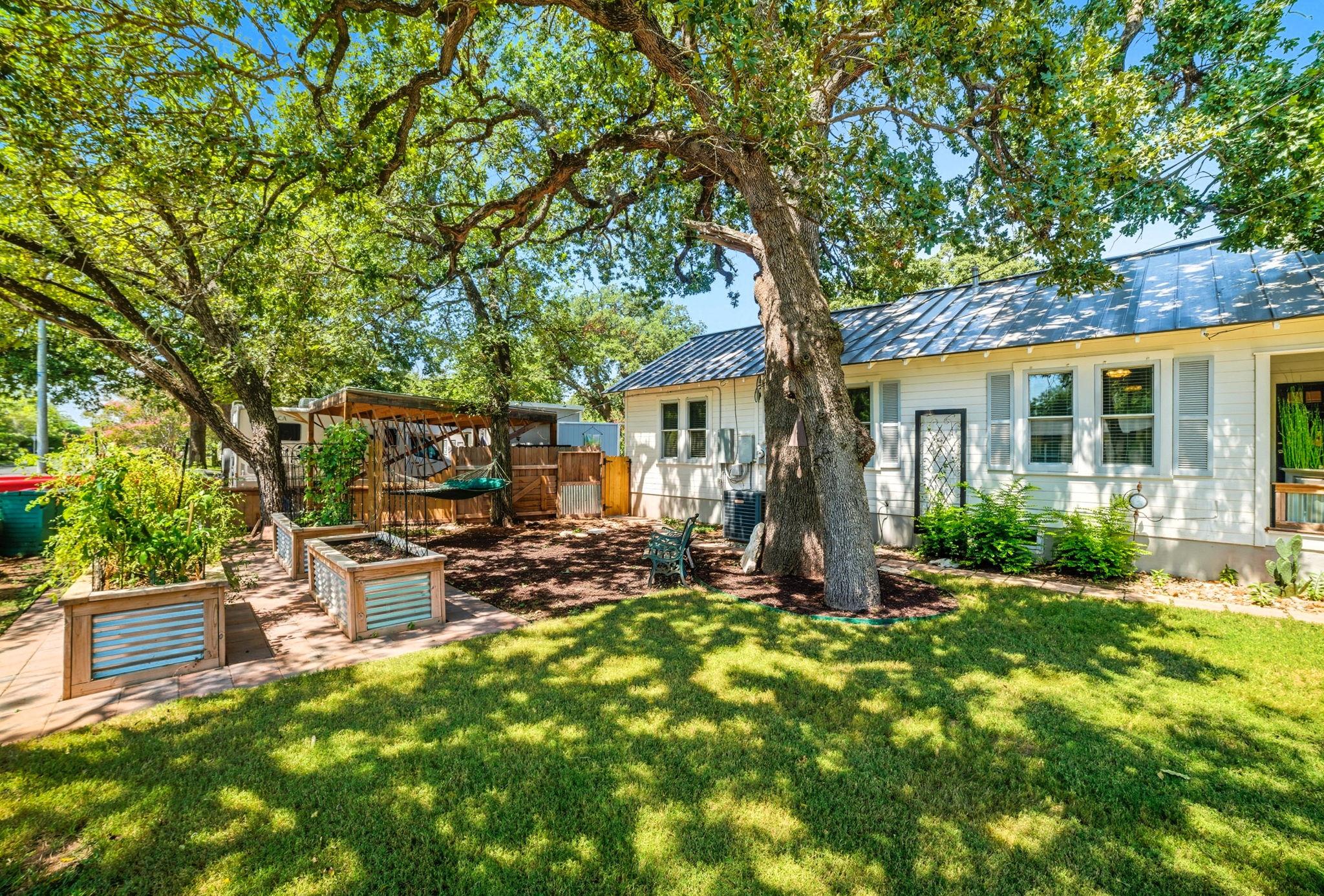 508 S Vandeveer St, Burnet, TX 78611