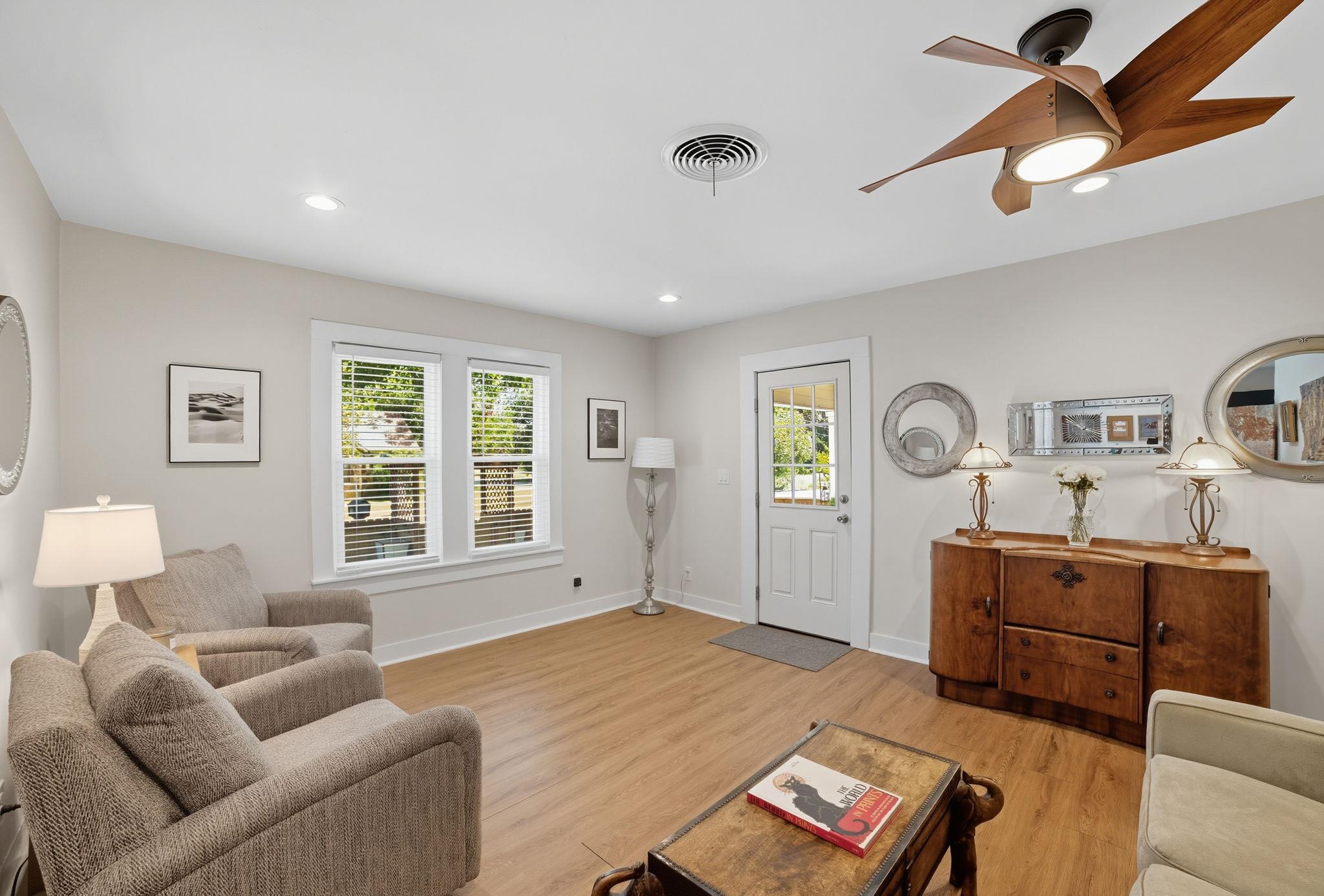 508 S Vandeveer St, Burnet, TX 78611