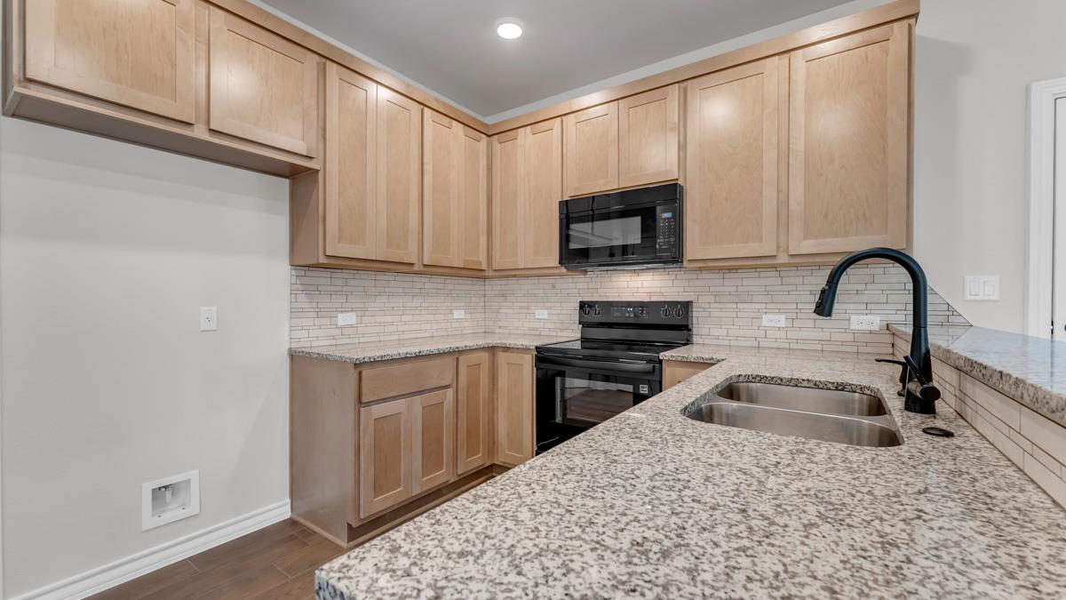 115 Primrose Ln, Marble Falls, TX 78654