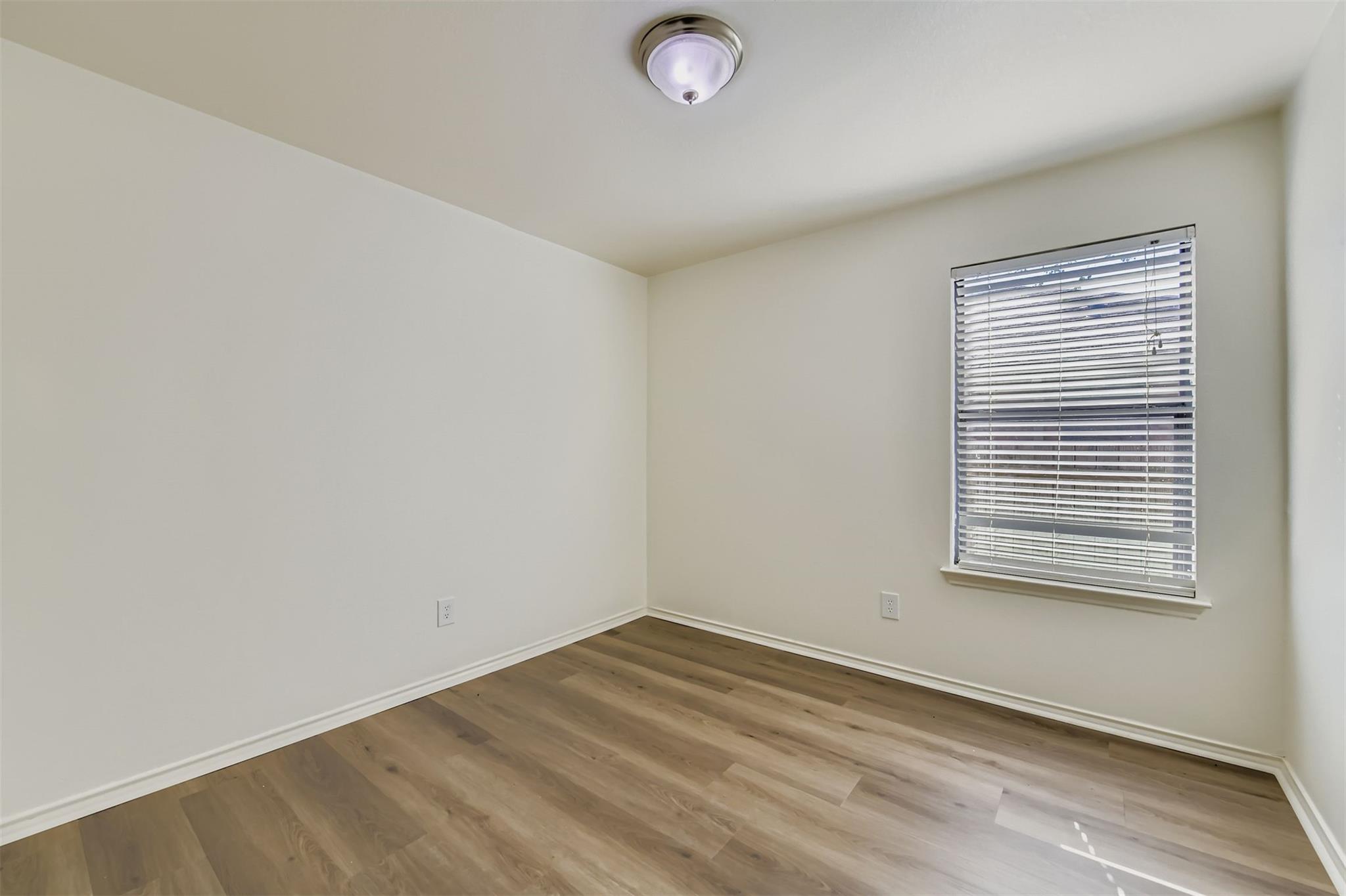 101 Bandara Woods Blvd, Elgin, TX 78621