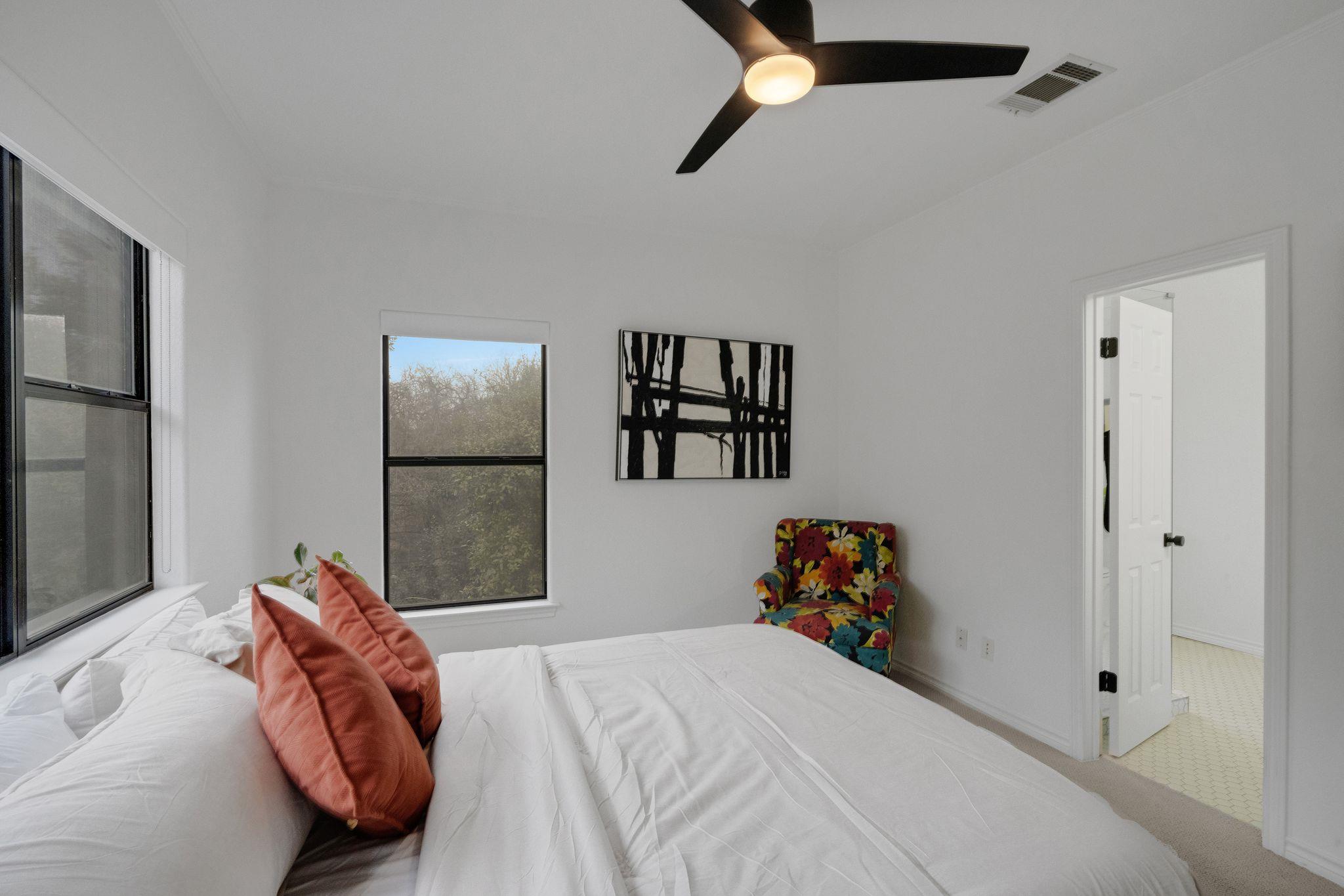 608 Lakeway Dr, Lakeway, TX 78734