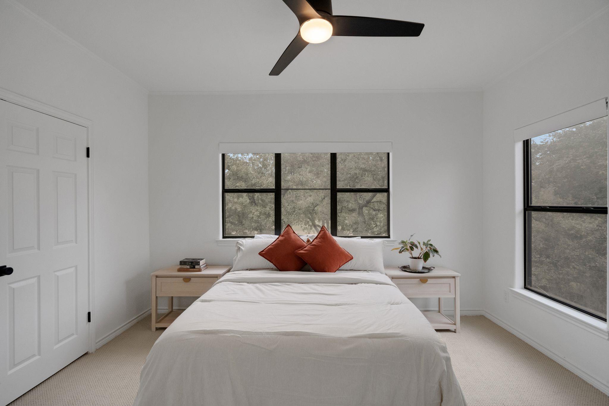 608 Lakeway Dr, Lakeway, TX 78734