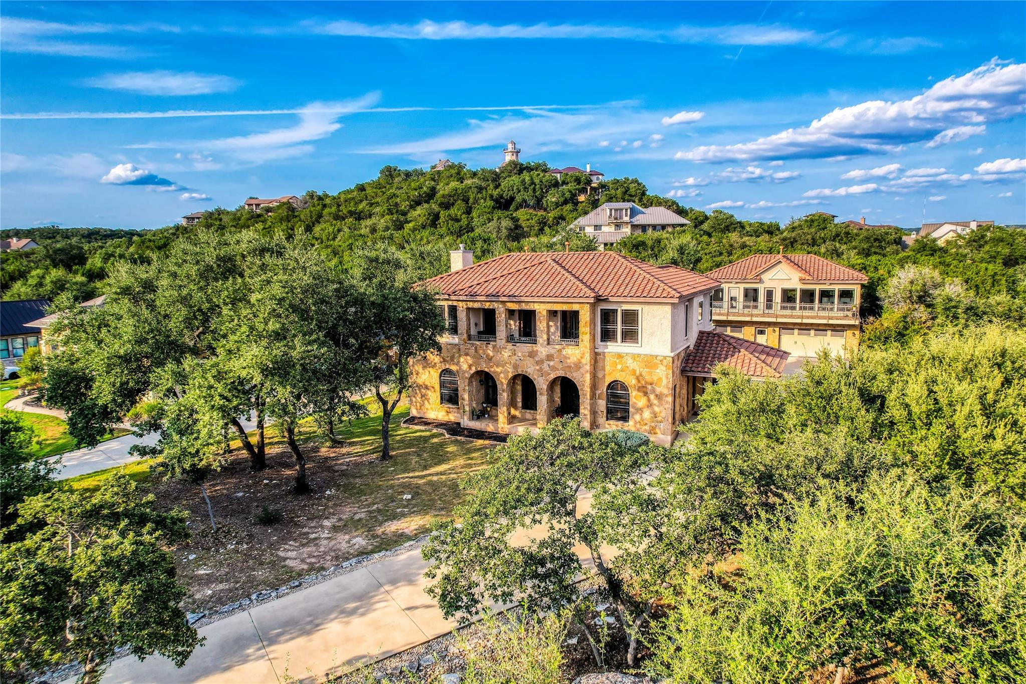 17005 Northlake Hills Dr, Jonestown, TX 78645