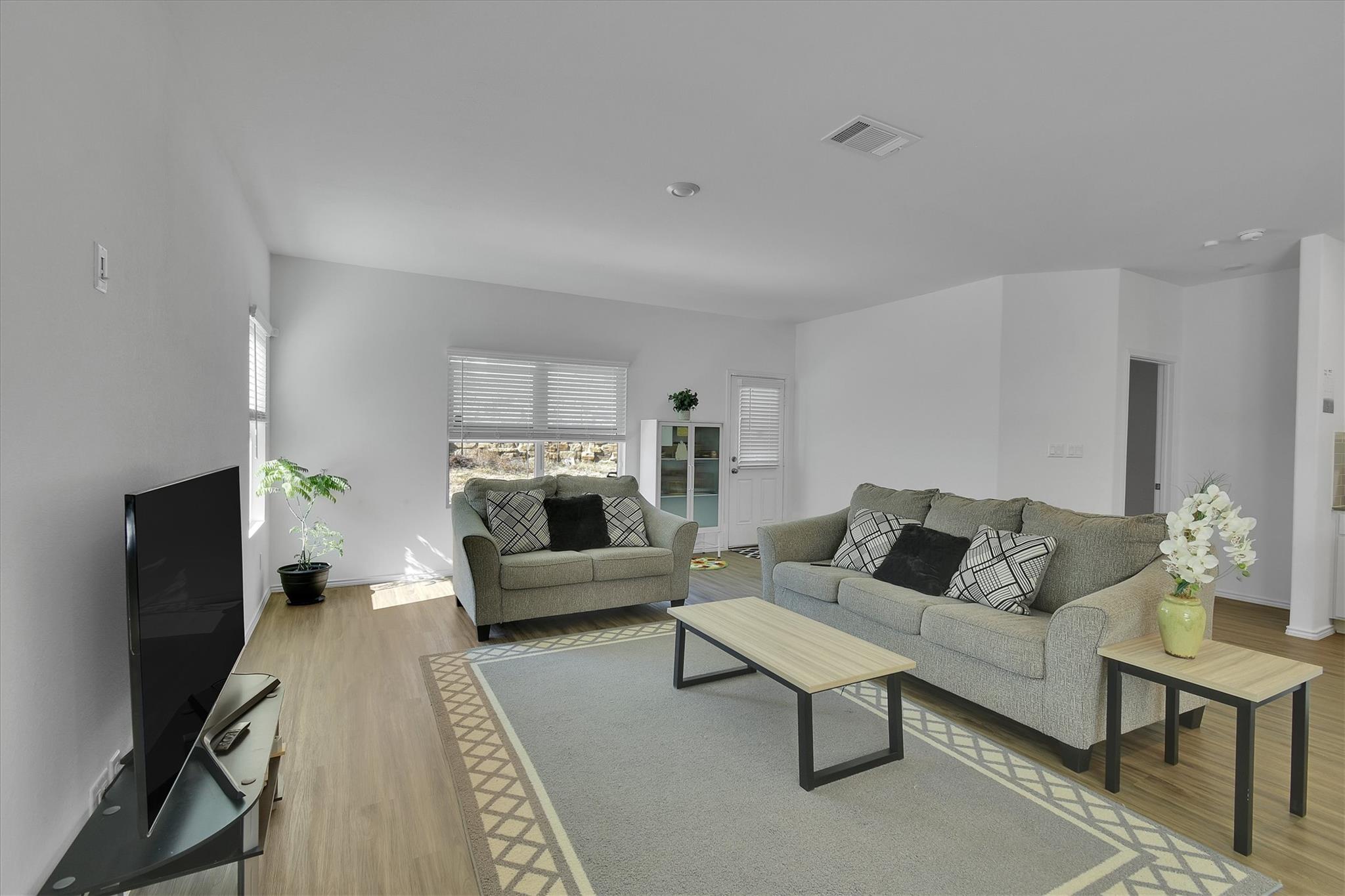 1621 Brueggerhoff Rd, Leander, TX 78641