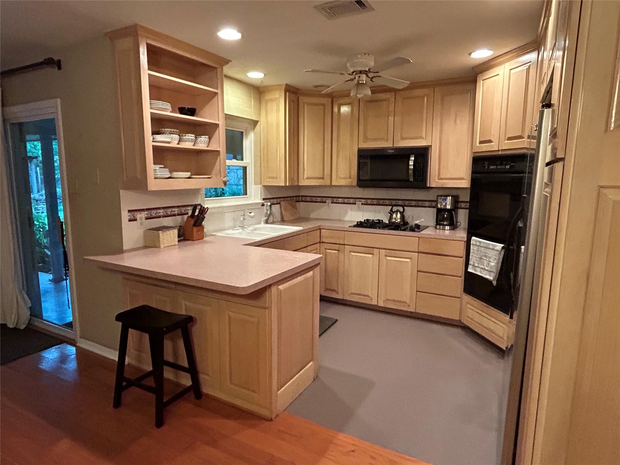 11303 Oakwood Dr, Austin, TX 78753