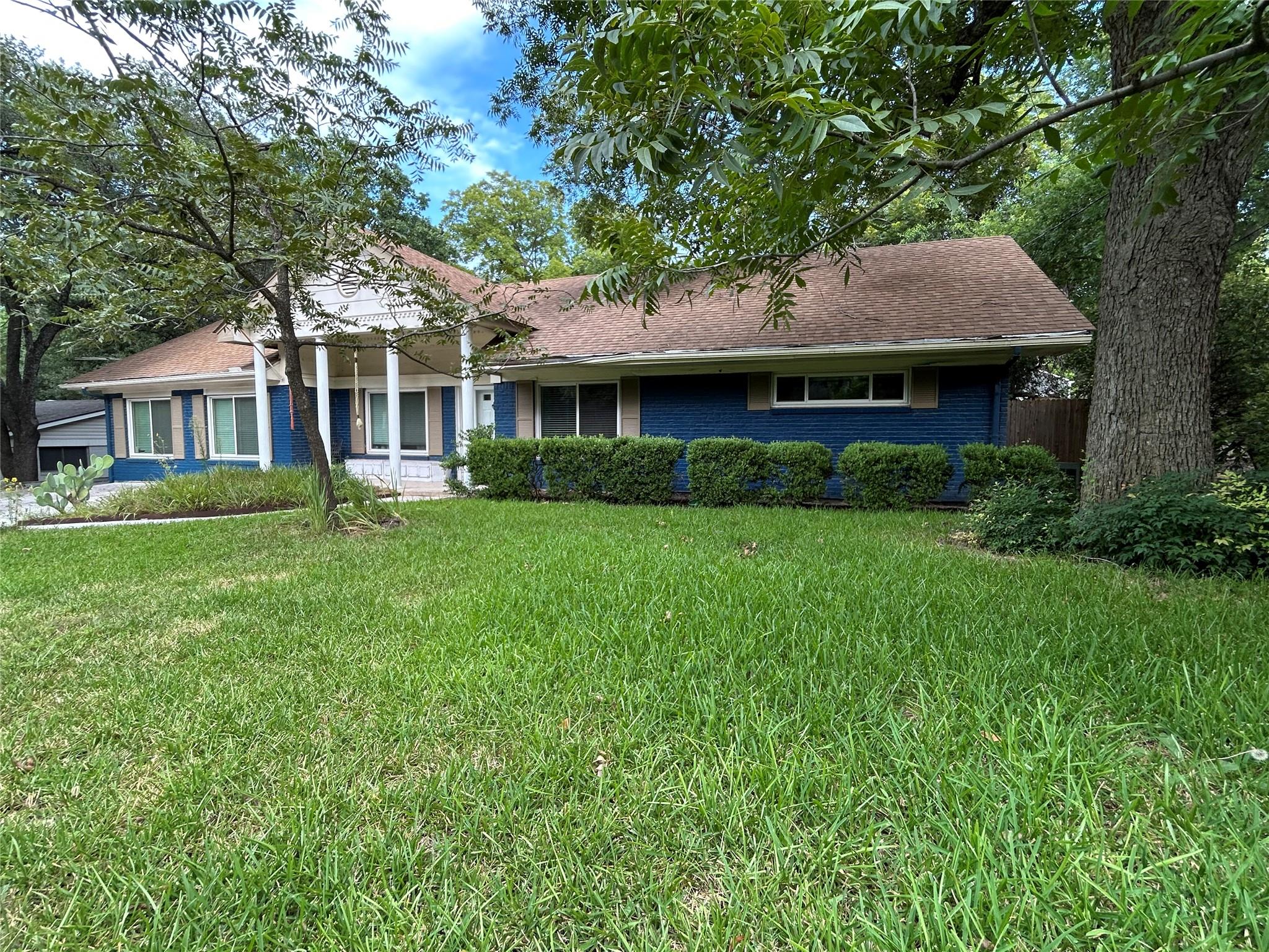 11303 Oakwood Dr, Austin, TX 78753