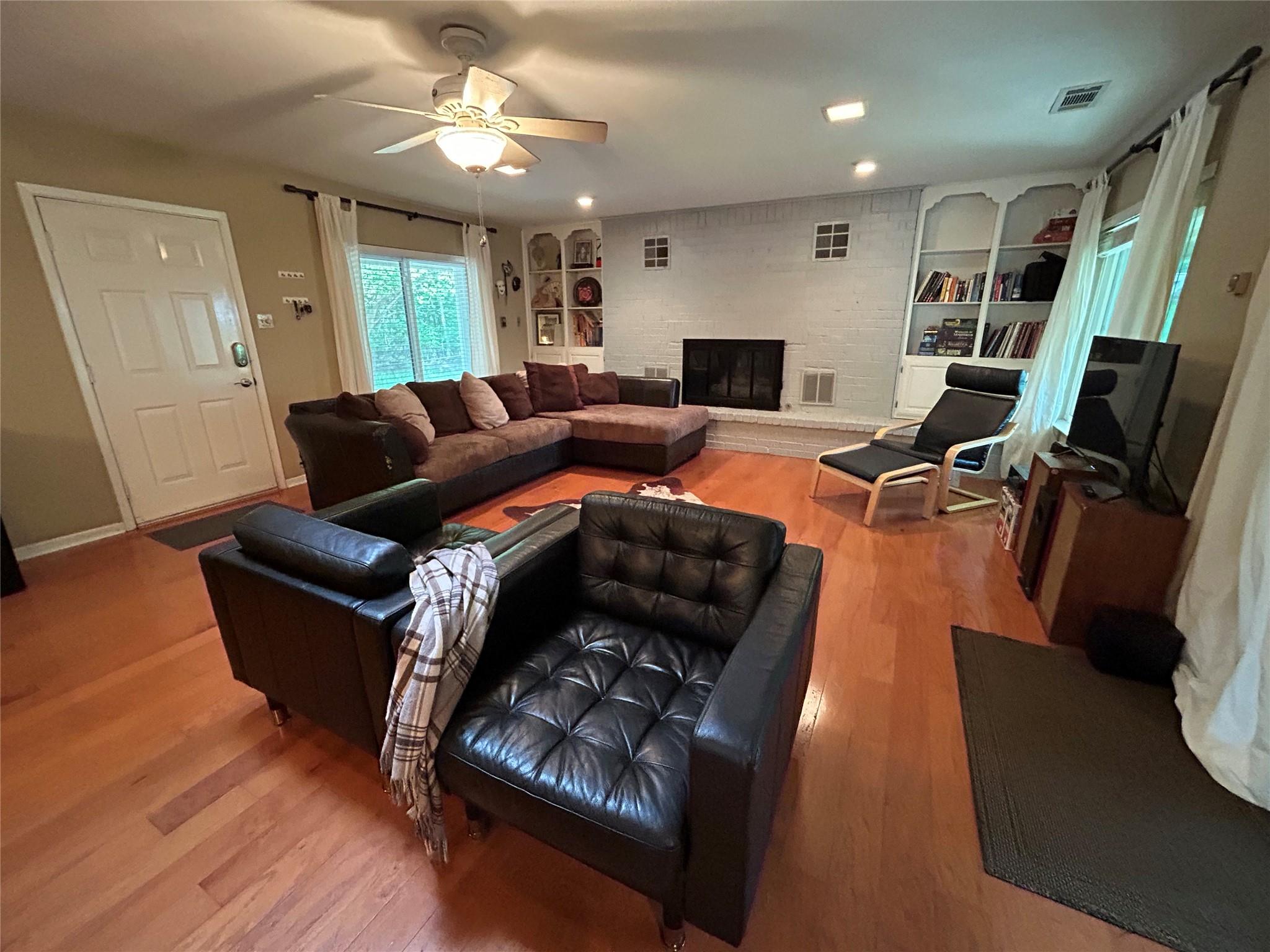 11303 Oakwood Dr, Austin, TX 78753