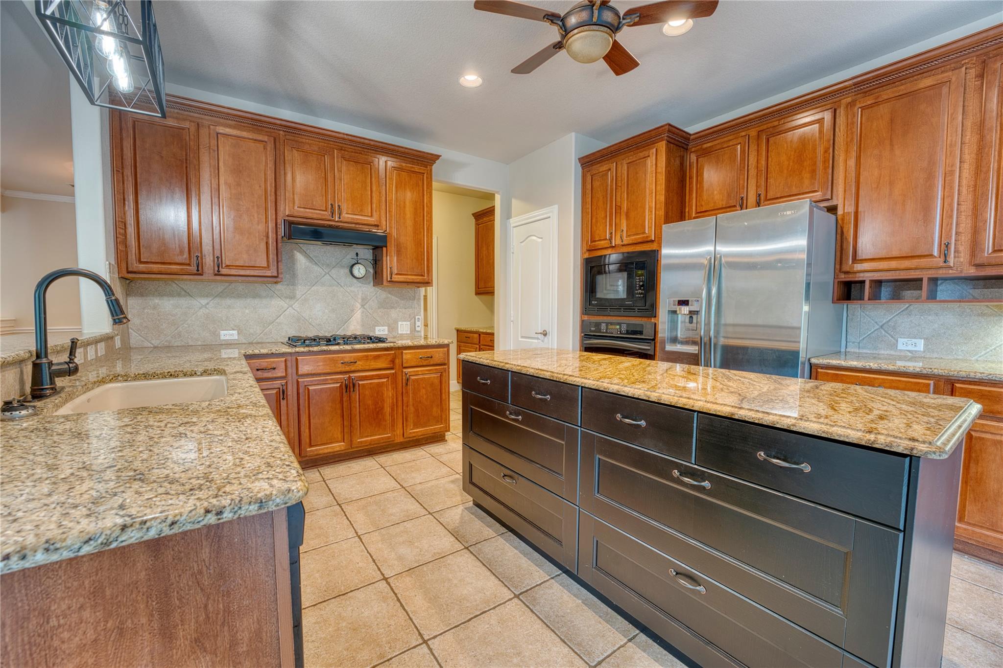 209 Summit St, Georgetown, TX 78633