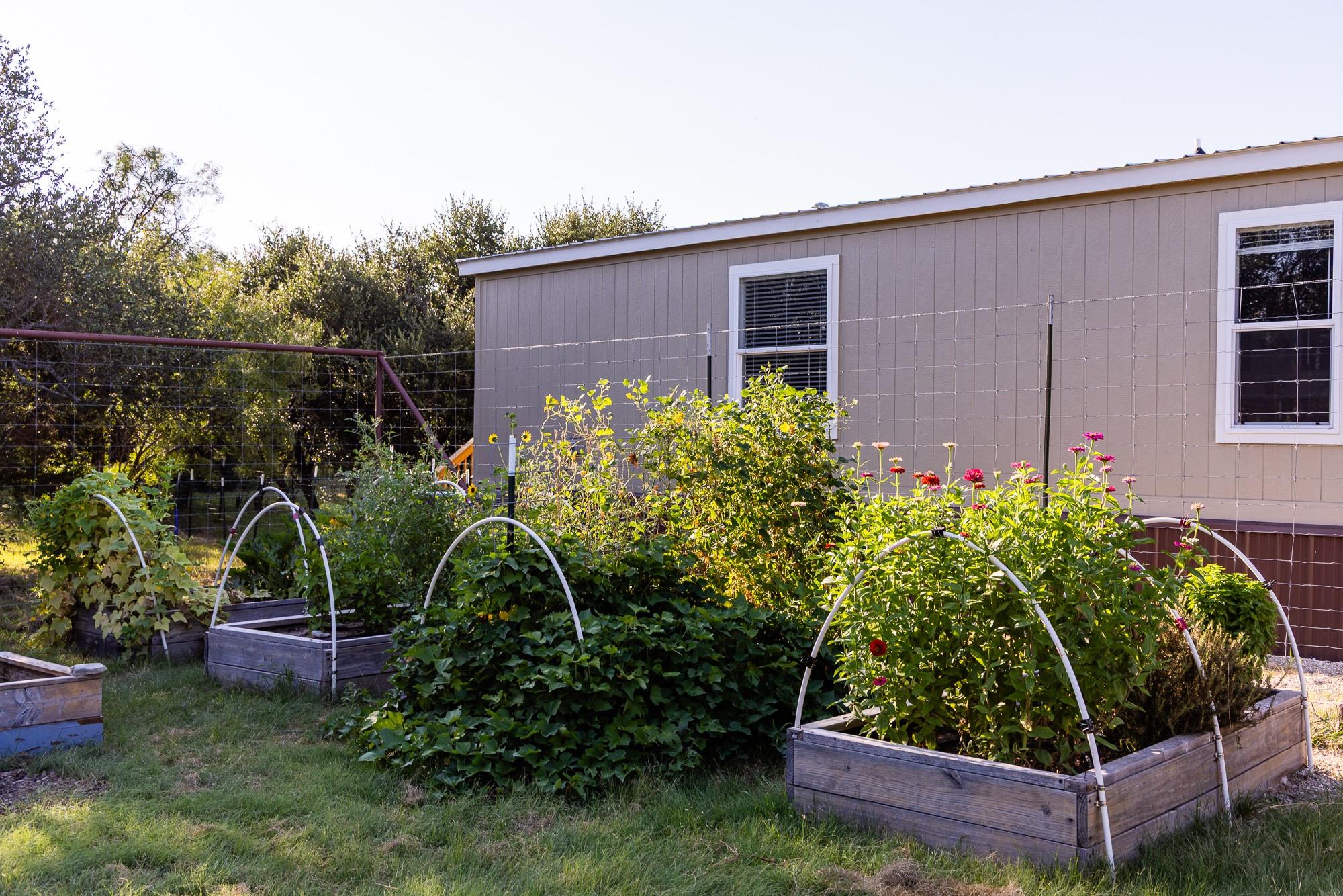 327 Antelope Trl, Eldorado, TX 76936